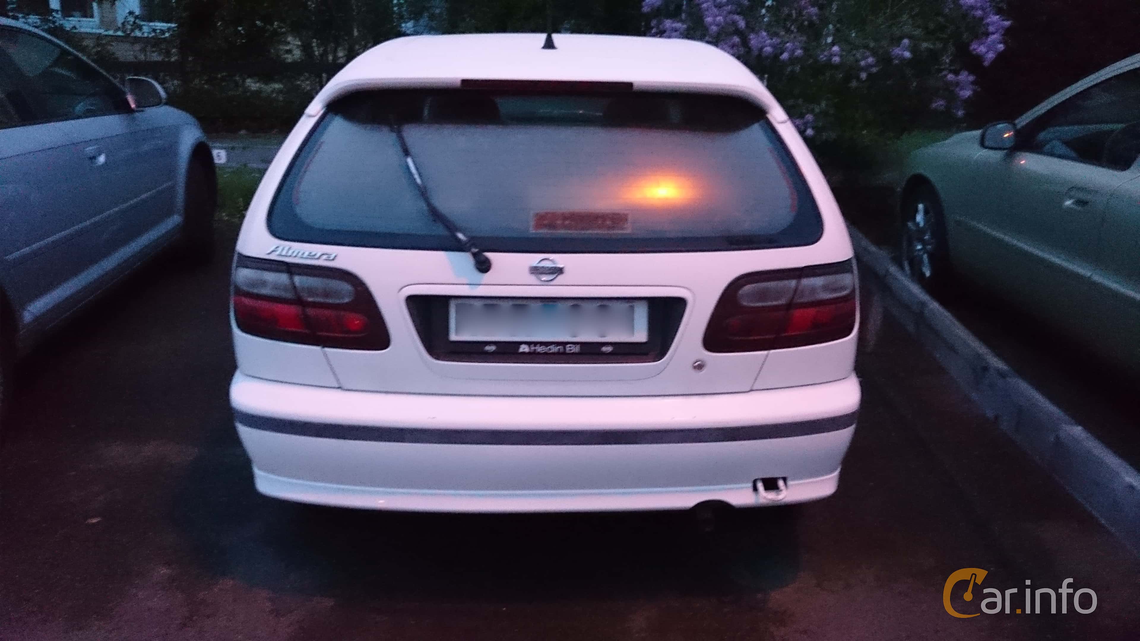 Nissan Almera 5-door 1.6 Manual, 99hp, 2000