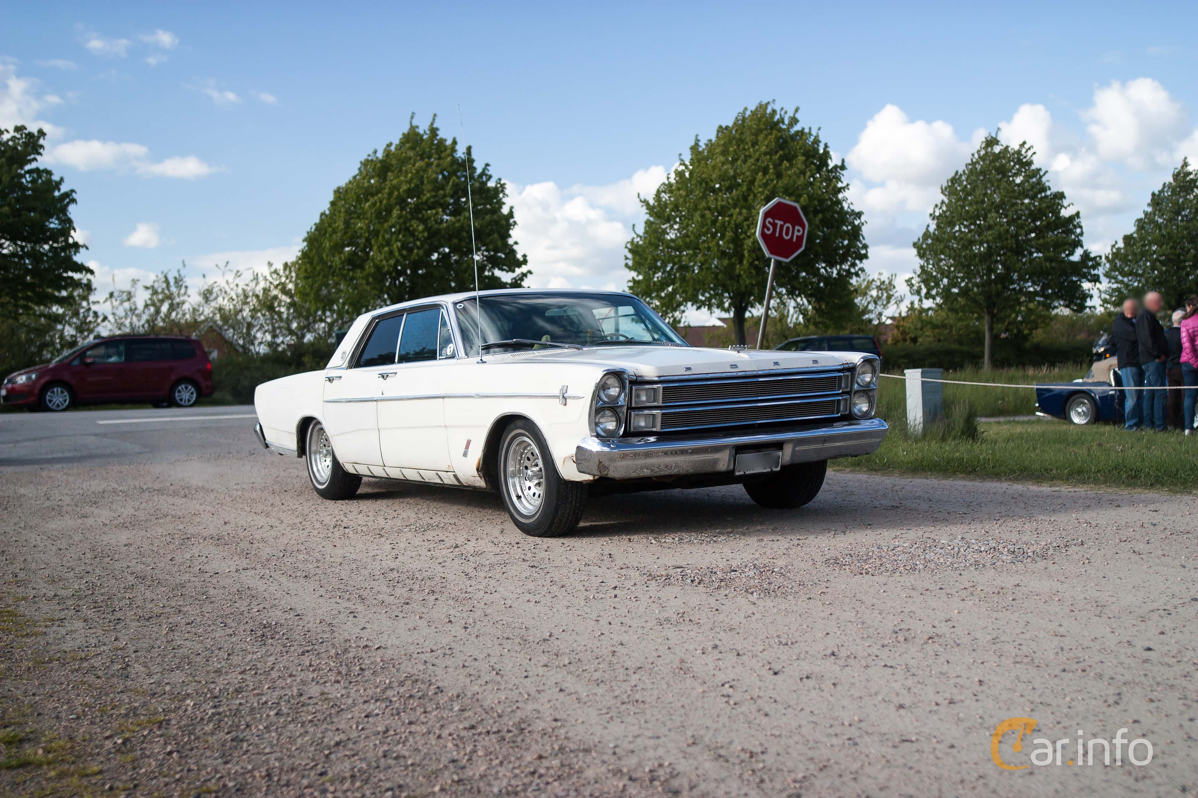 Ford LTD 4-door Hardtop 6.4 V8 Automatic, 279hp, 1966