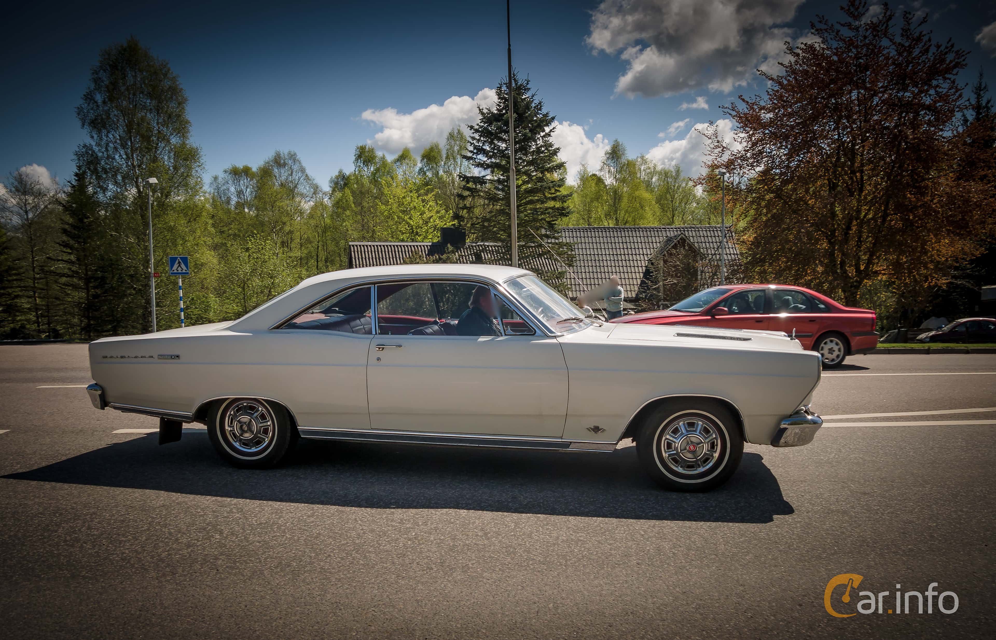 Ford Fairlane Hardtop 4.7 V8 Manual, 3-speed