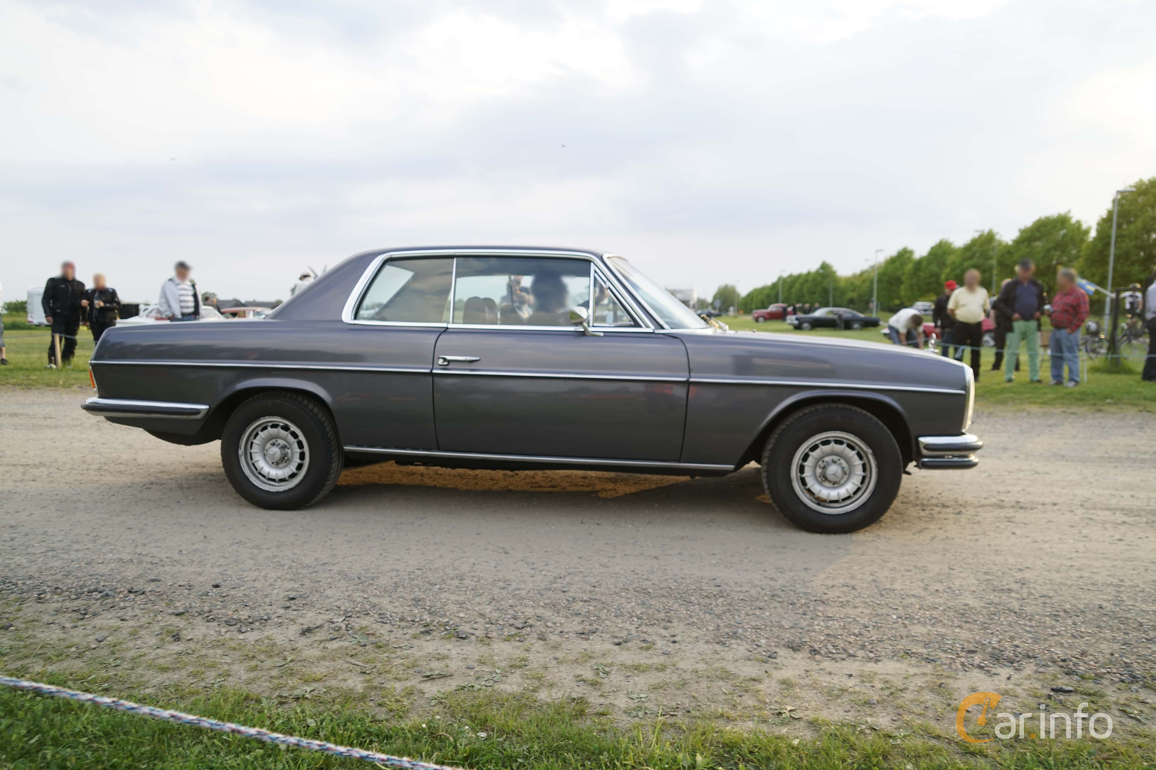 Mercedes-Benz 250 CE  Manual, 150hp, 1972