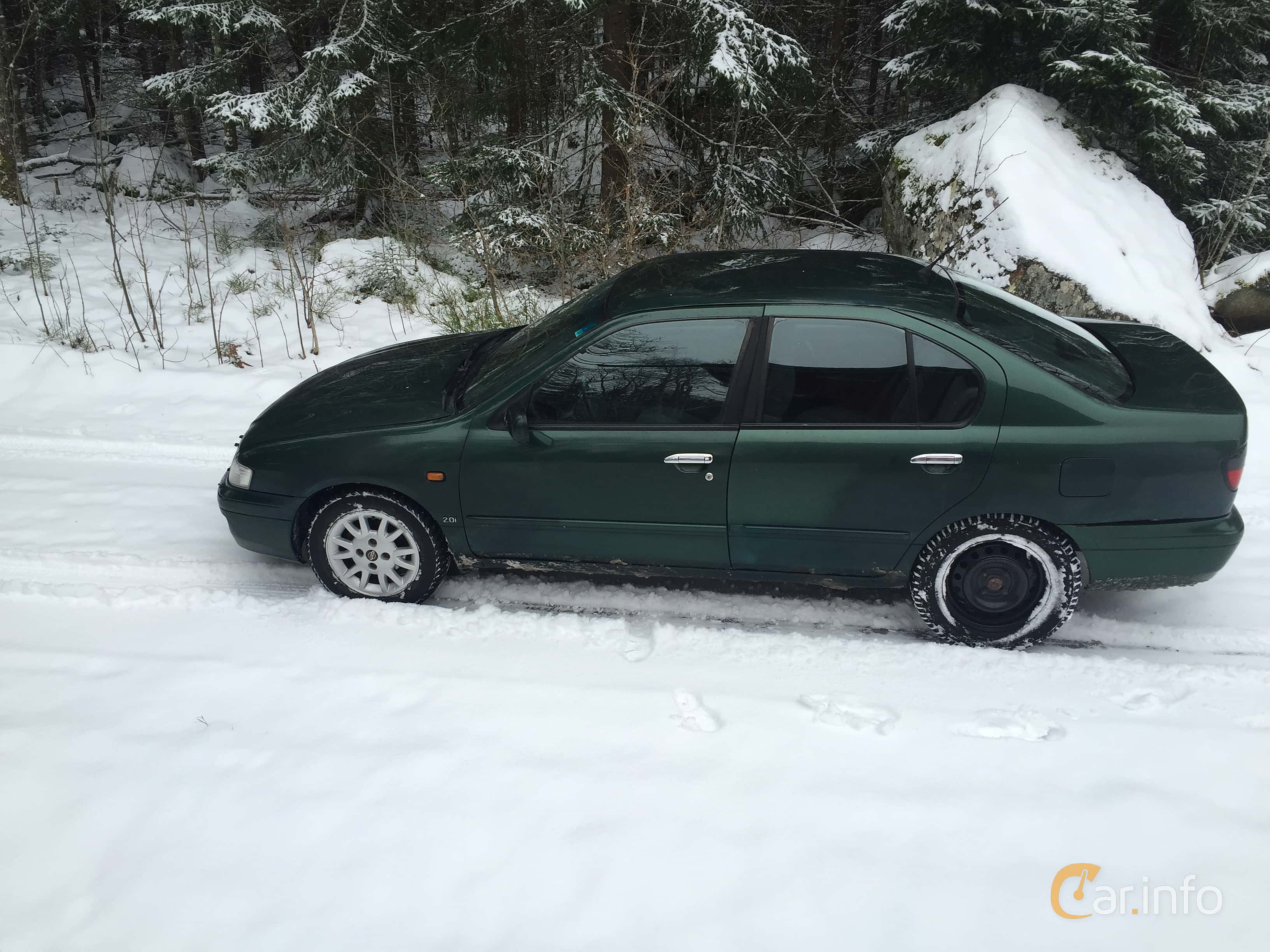 Nissan Primera Sedan 2.0 Manual, 132hp, 1998