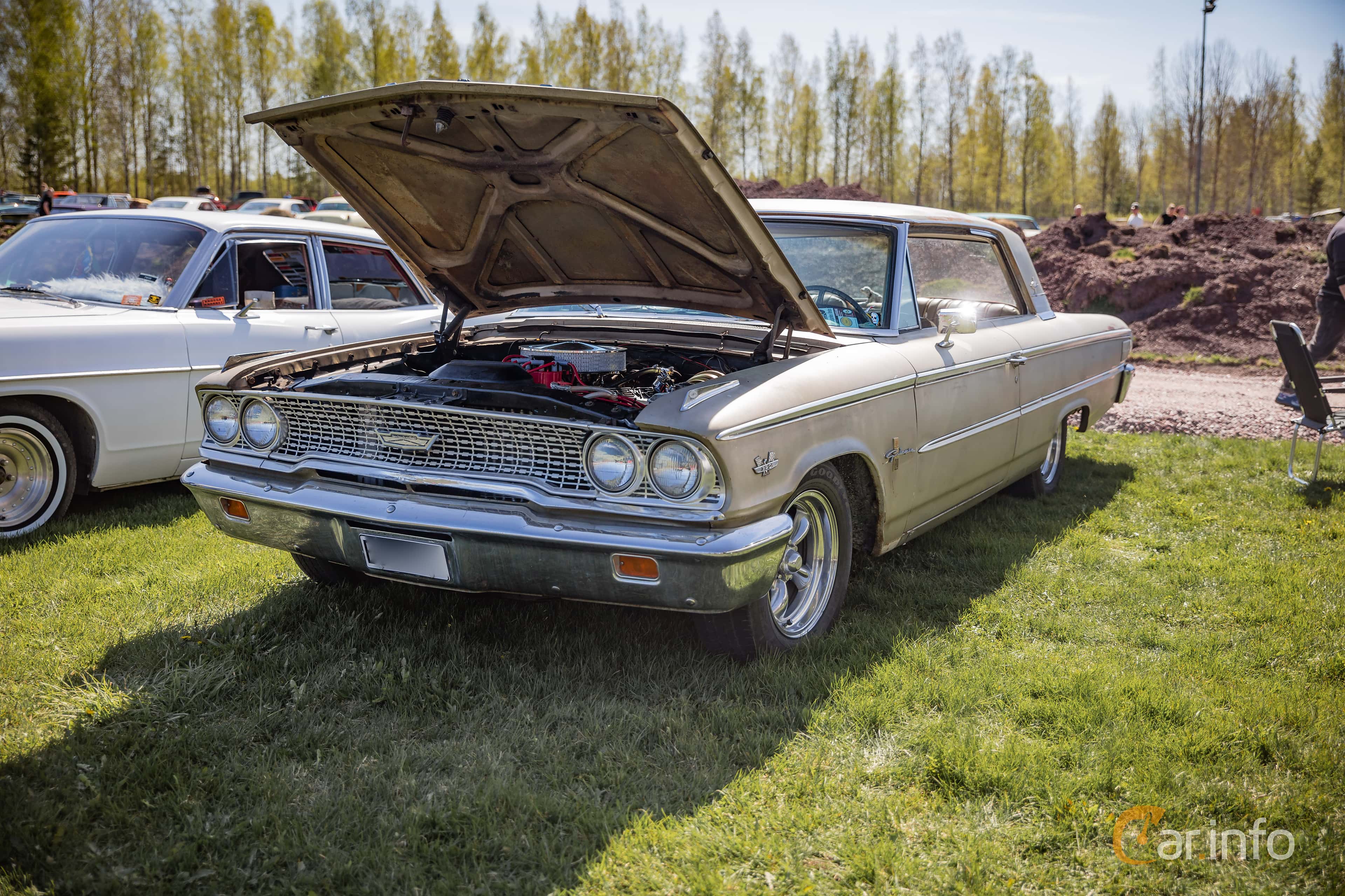 Ford Galaxie 2-door Hardtop 3rd Generation 6.7 V8 Manual, 4-speed