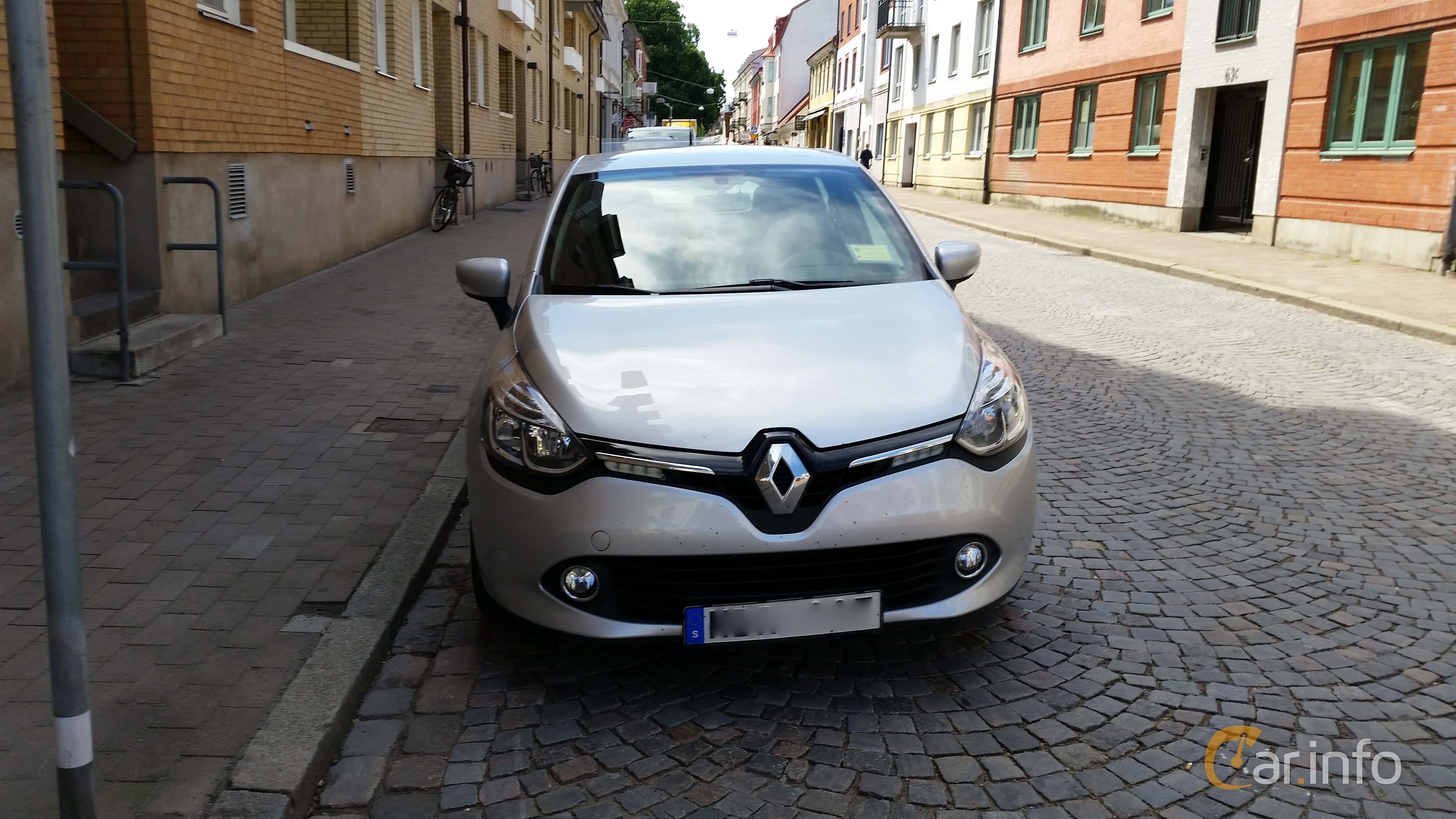 Renault Clio 1.2 Manual, 75hp, 2013