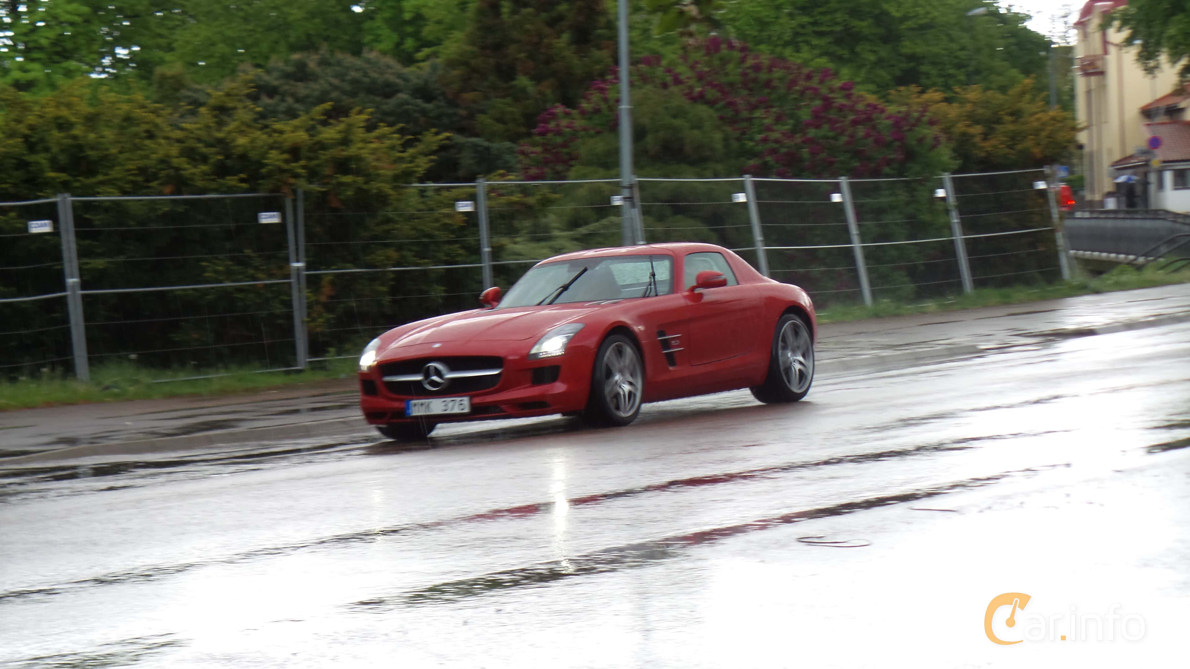 Mercedes-Benz SLS AMG Coupé  , 571hp, 2010
