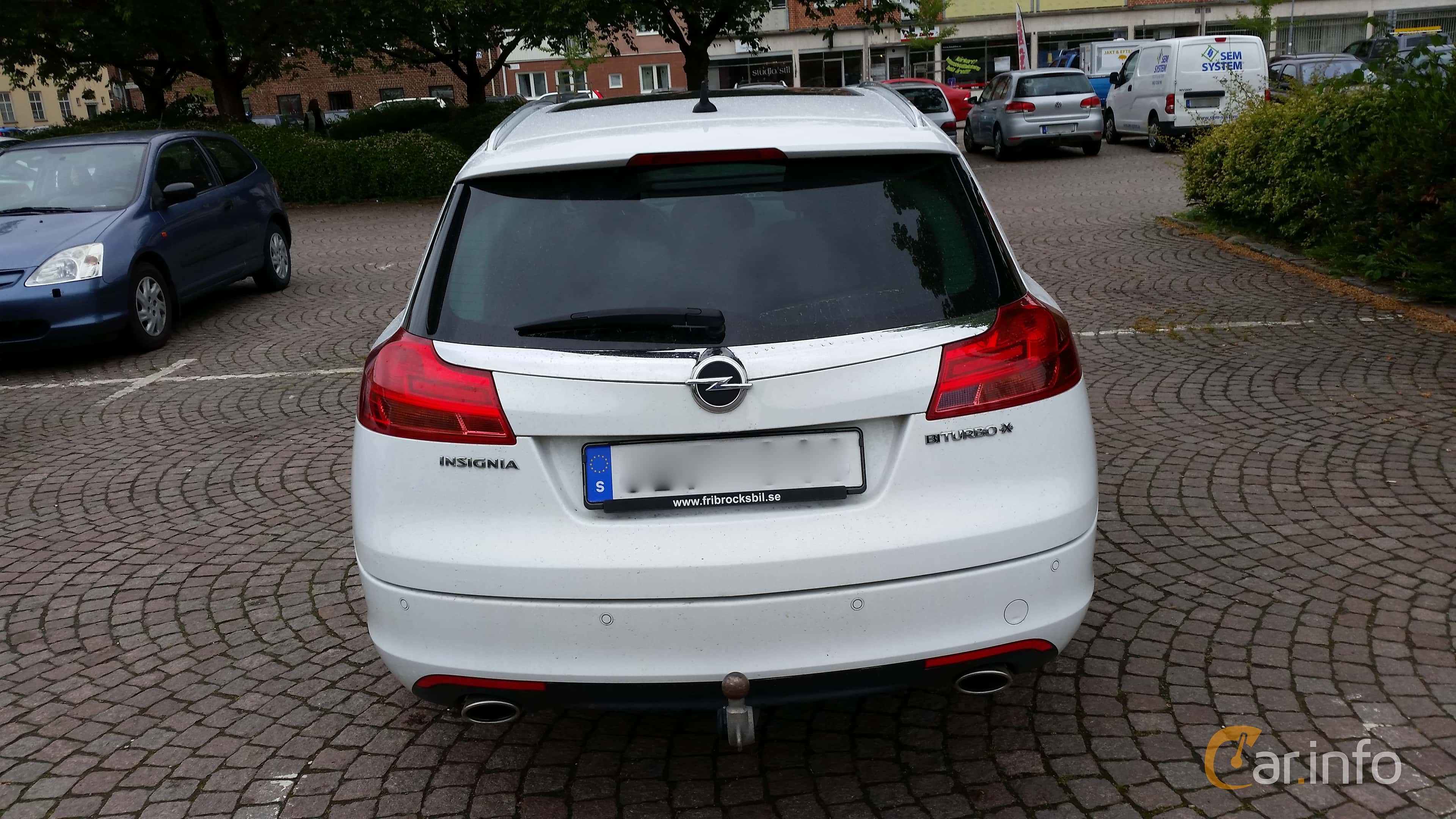 Opel Insignia Sports Tourer 2.0 BiTurbo CDTI 4x4 Automatic, 195hp, 2012