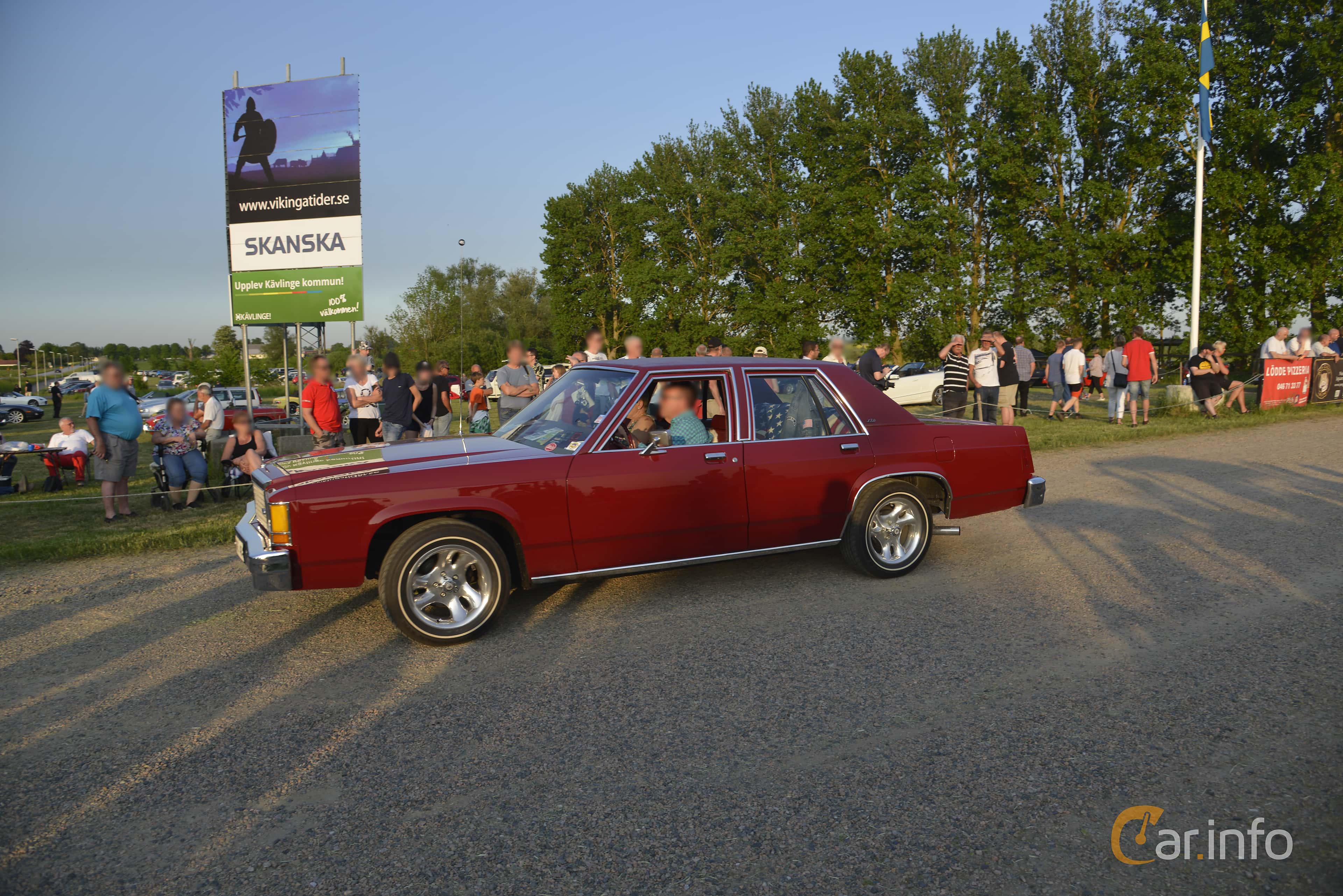 Ford LTD Sedan 5.8 V8 Automatic, 140hp, 1979