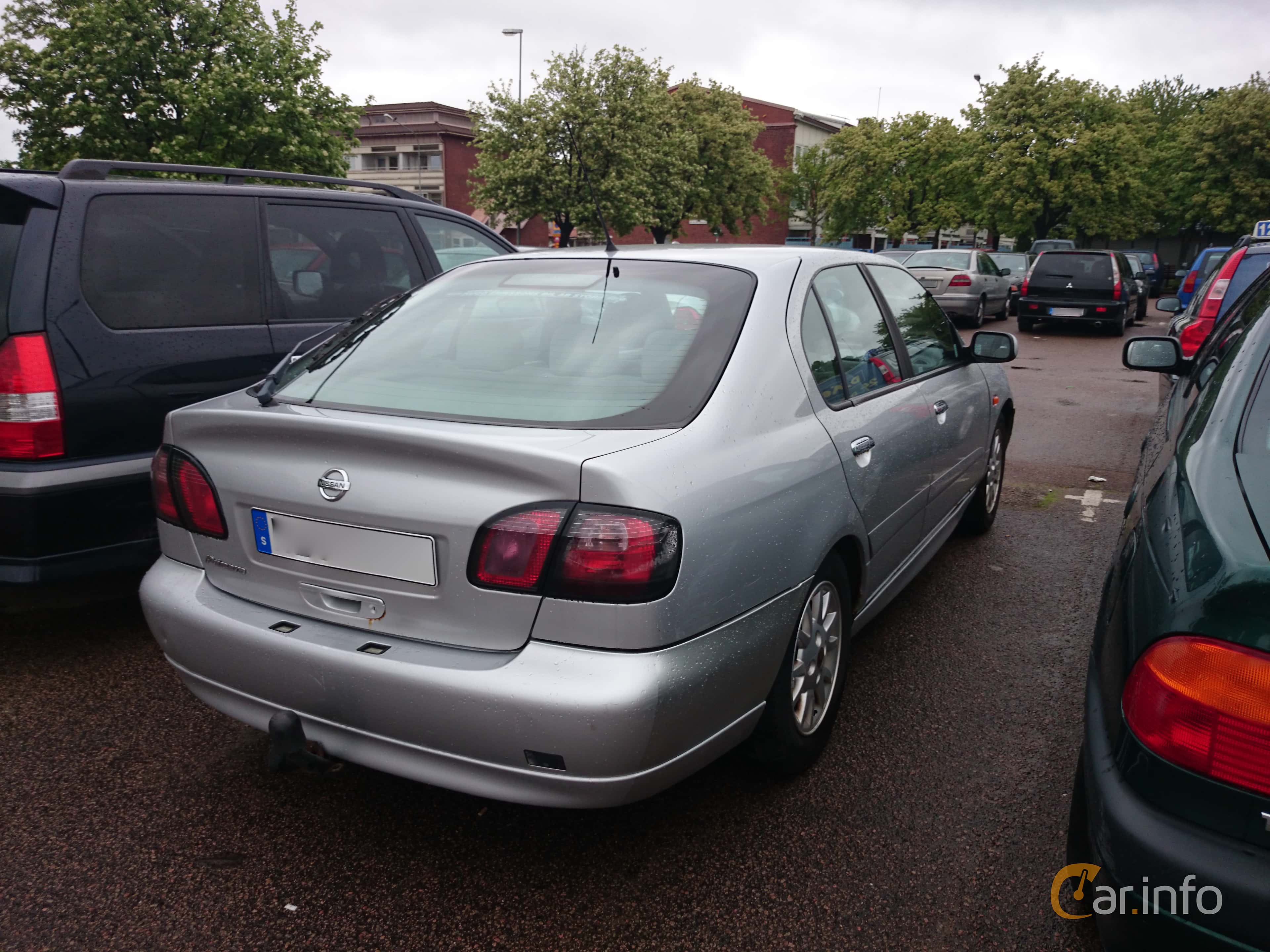 Nissan Primera Hatch generation P11 2nd Facelift 2.0 Manual, 5-speed