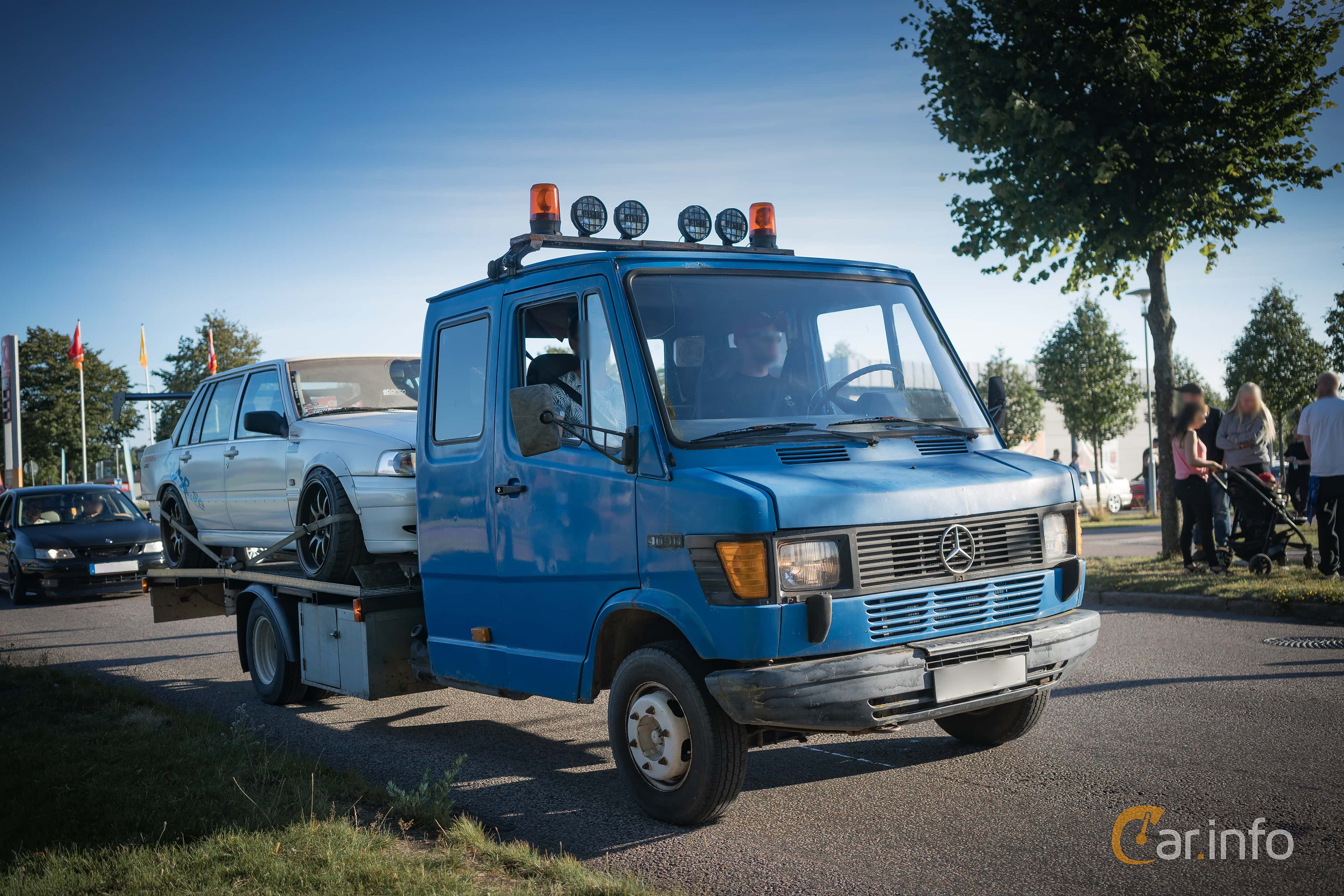 Mercedes-Benz 209 D/309 D/409 D 1st Generation