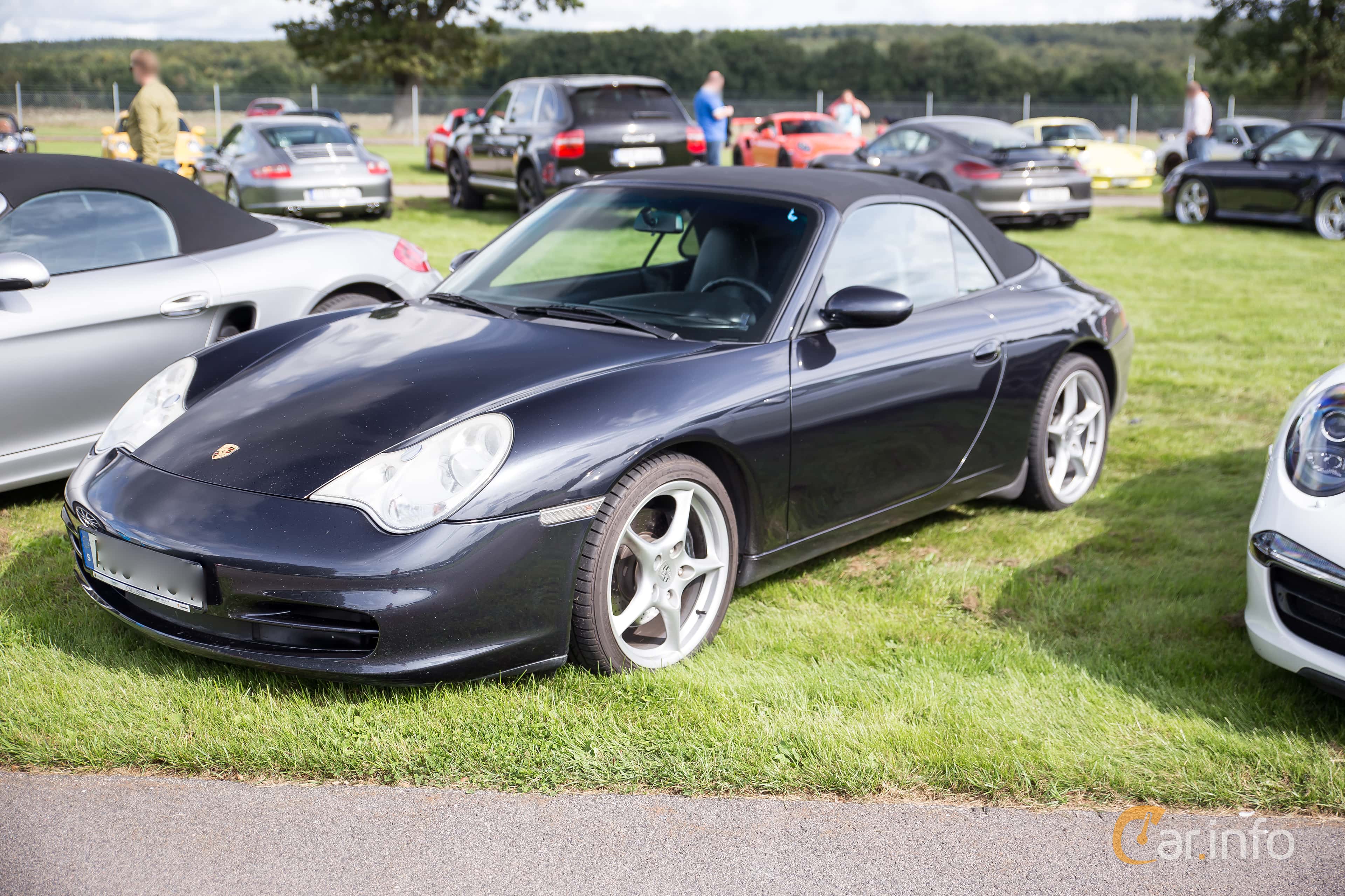 Porsche 911 Carrera Cabriolet  Manual, 320hp, 2004