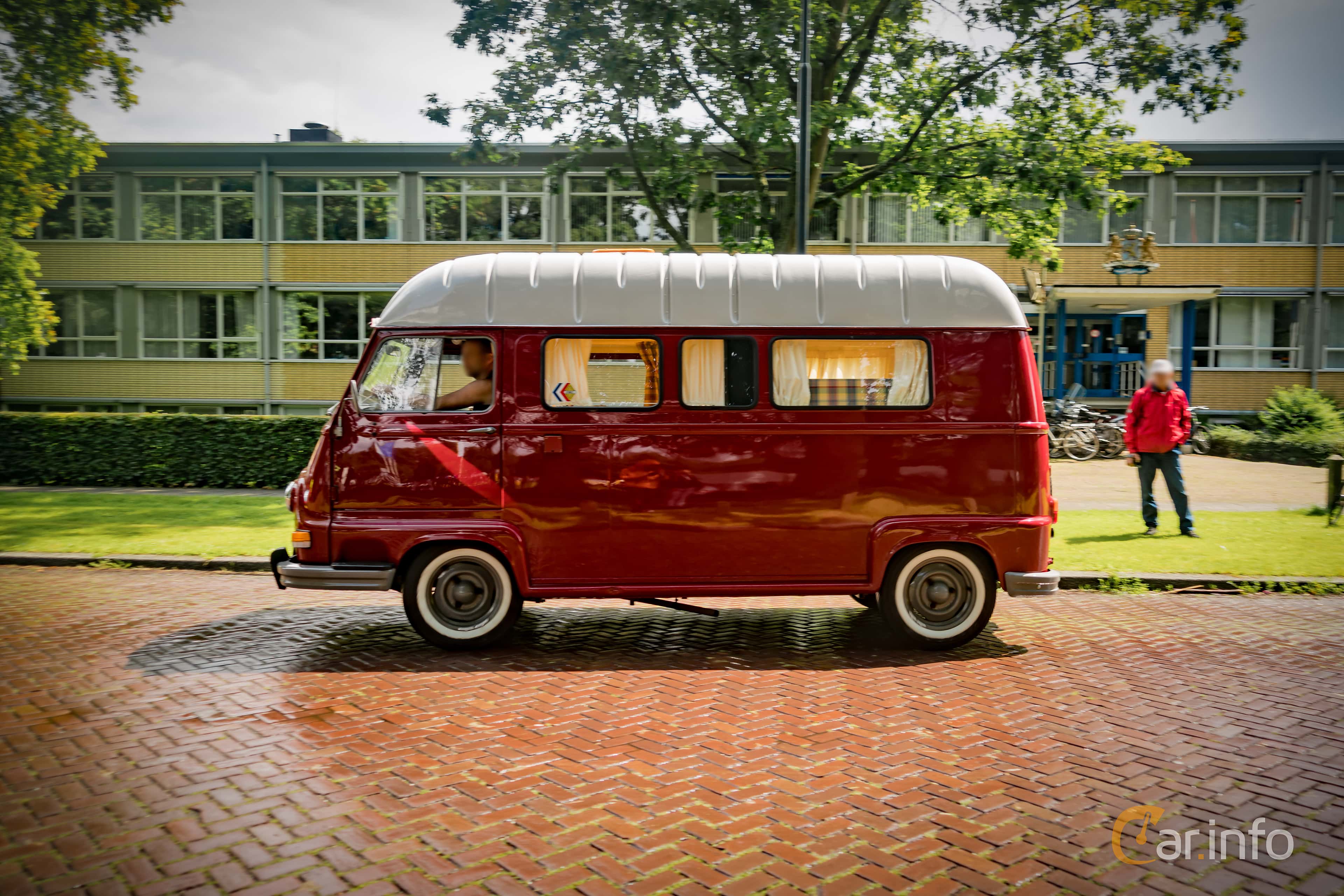 Renault Estafette Minibus 0.8 Manual, 33hp, 1959
