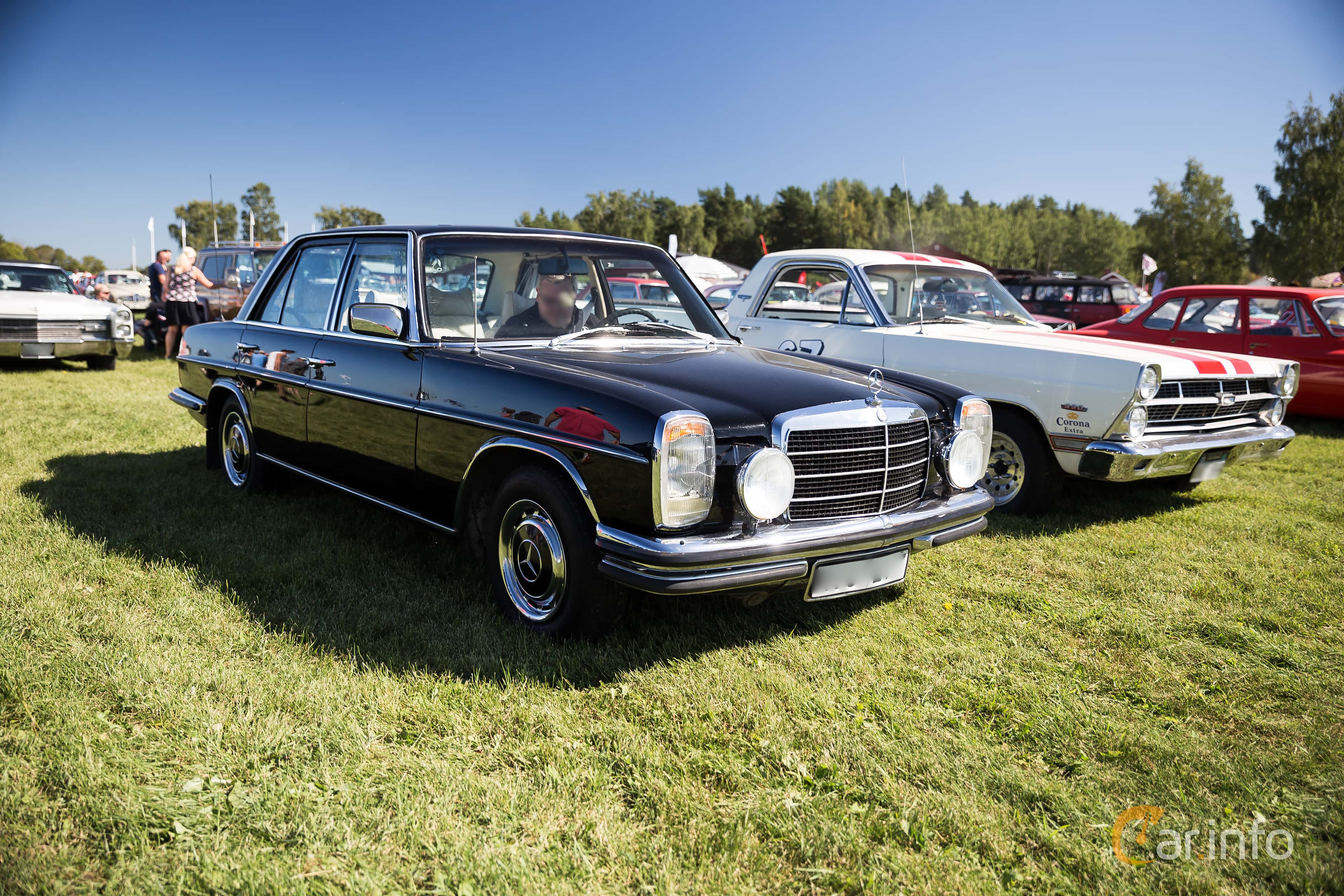Mercedes-Benz 240 D 3.0 generation W114/W115, Manual, 4-speed