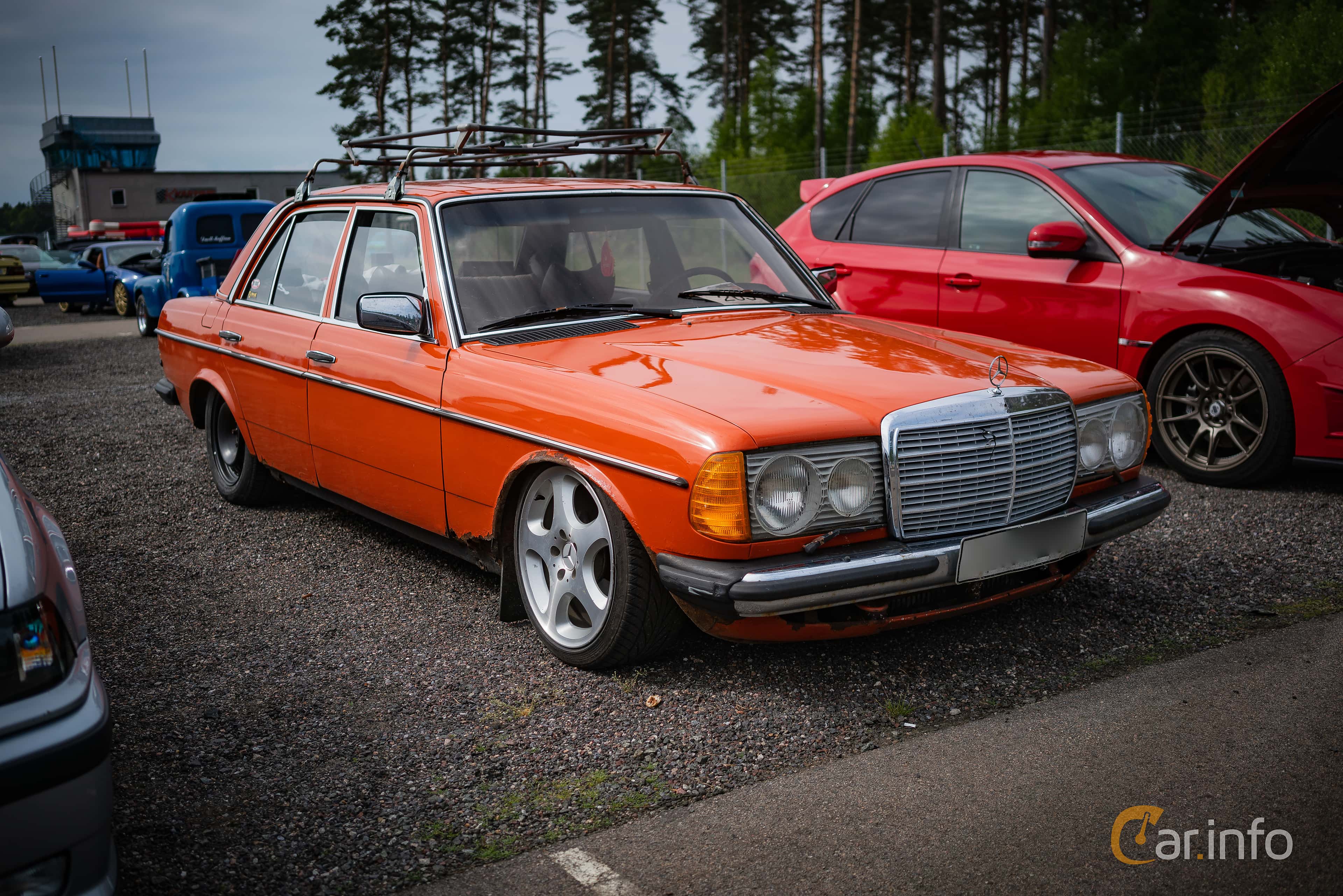 Mercedes-Benz 300 D  Manual, 80hp, 1978