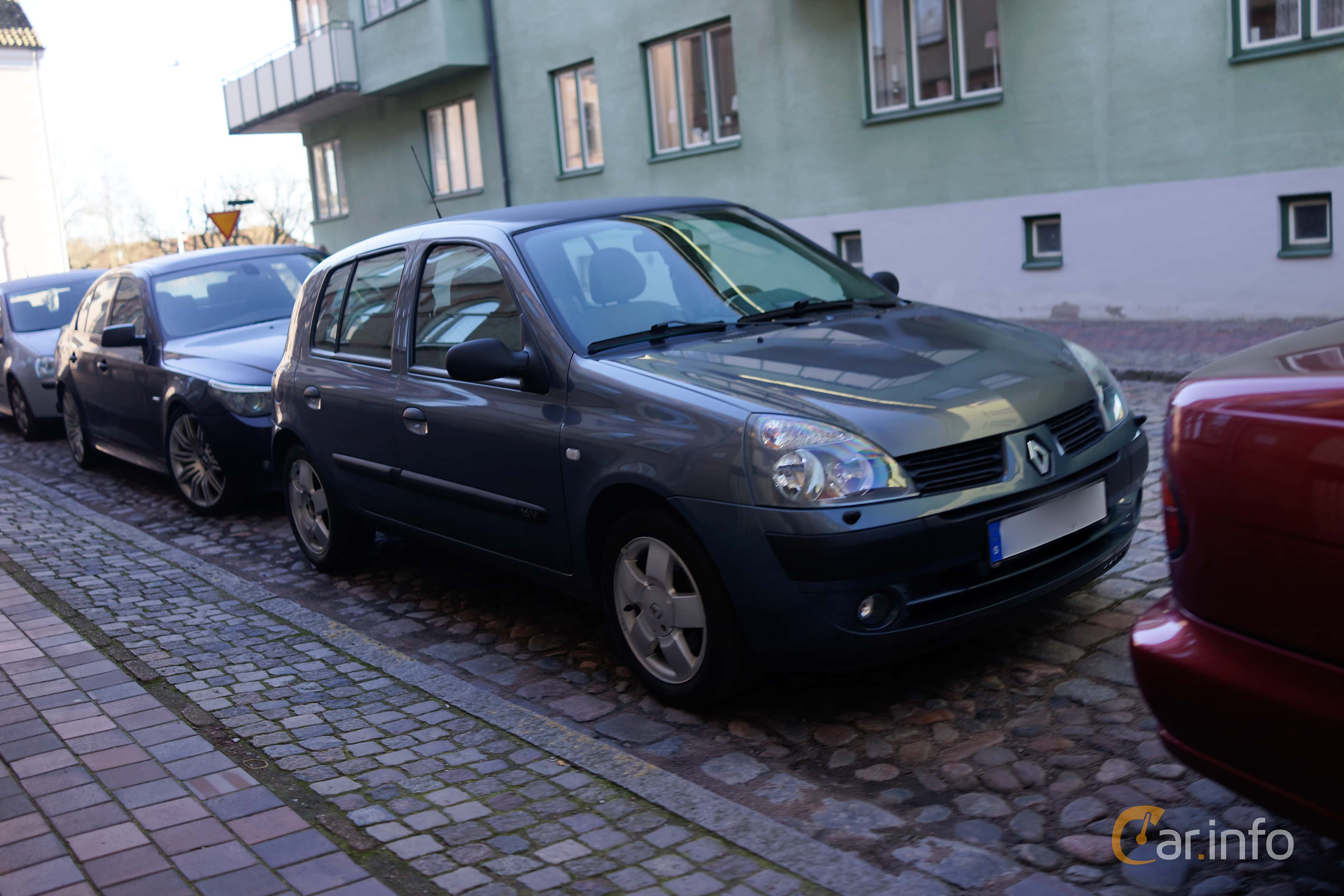 Renault Clio 5-door Hatchback 1.2 Manual, 75hp, 2006
