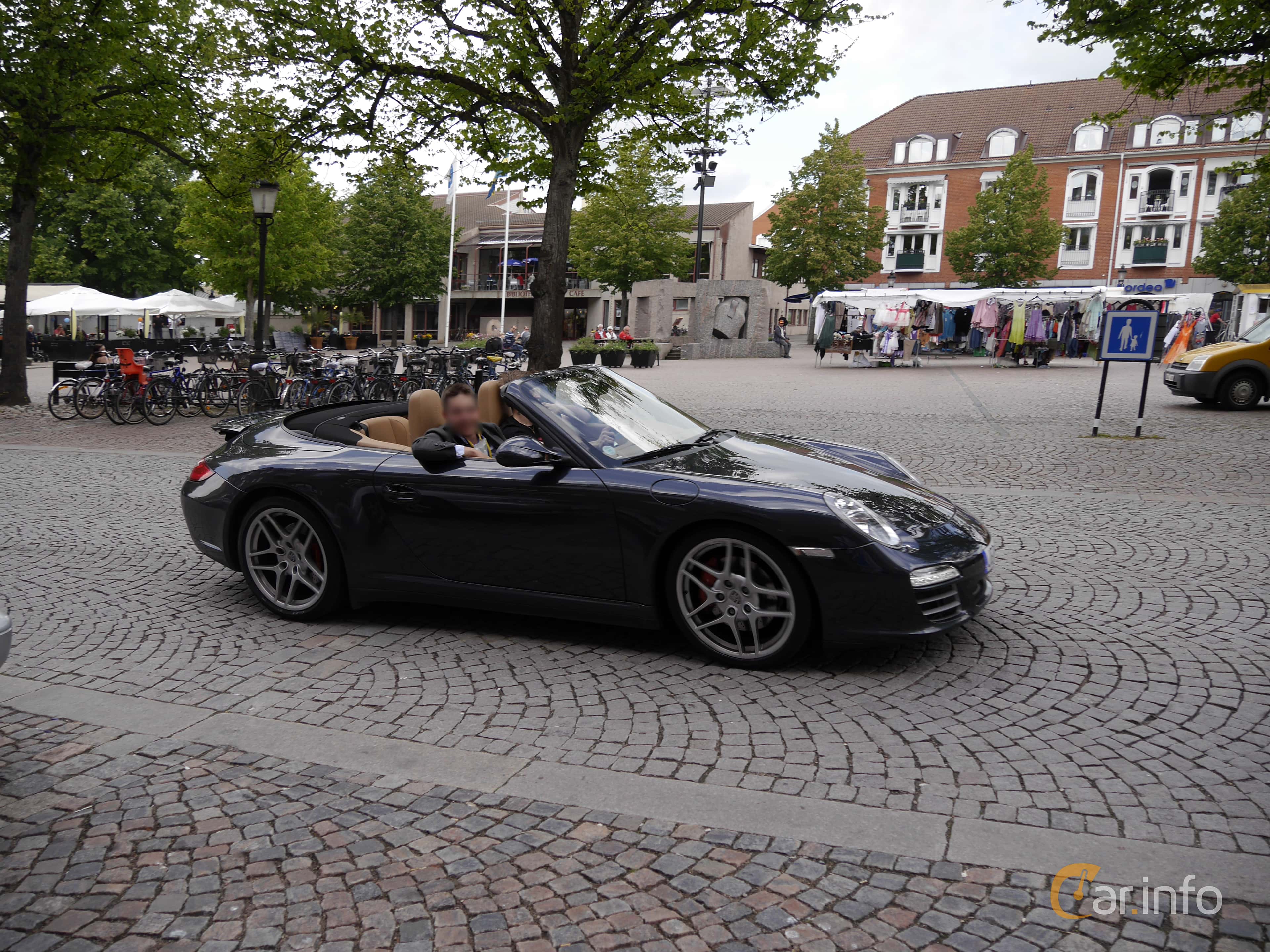 Porsche 911 Carrera 4S Cabriolet  385hp, 2010