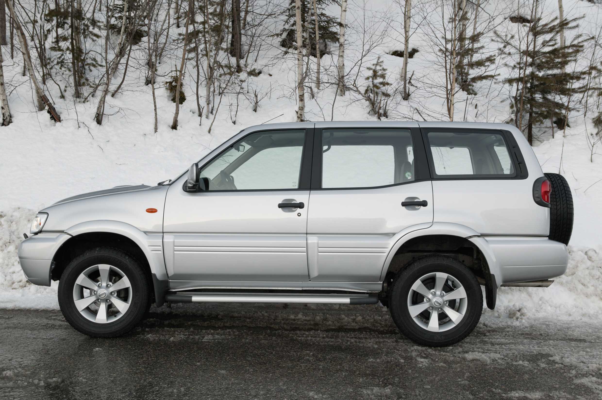 Nissan Terrano II 5-door generation R20 Phase IV 3.0 Di 4WD Manual, 5-speed