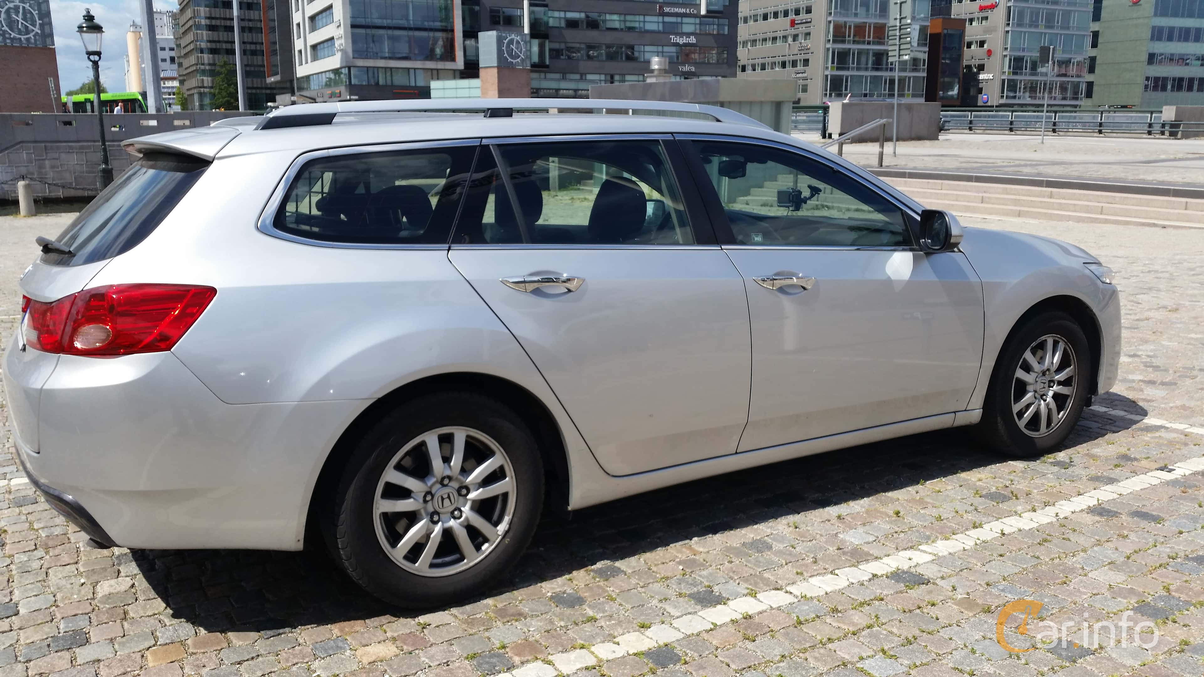 Honda Accord Tourer 2.2 i-DTEC Automatic, 5-speed