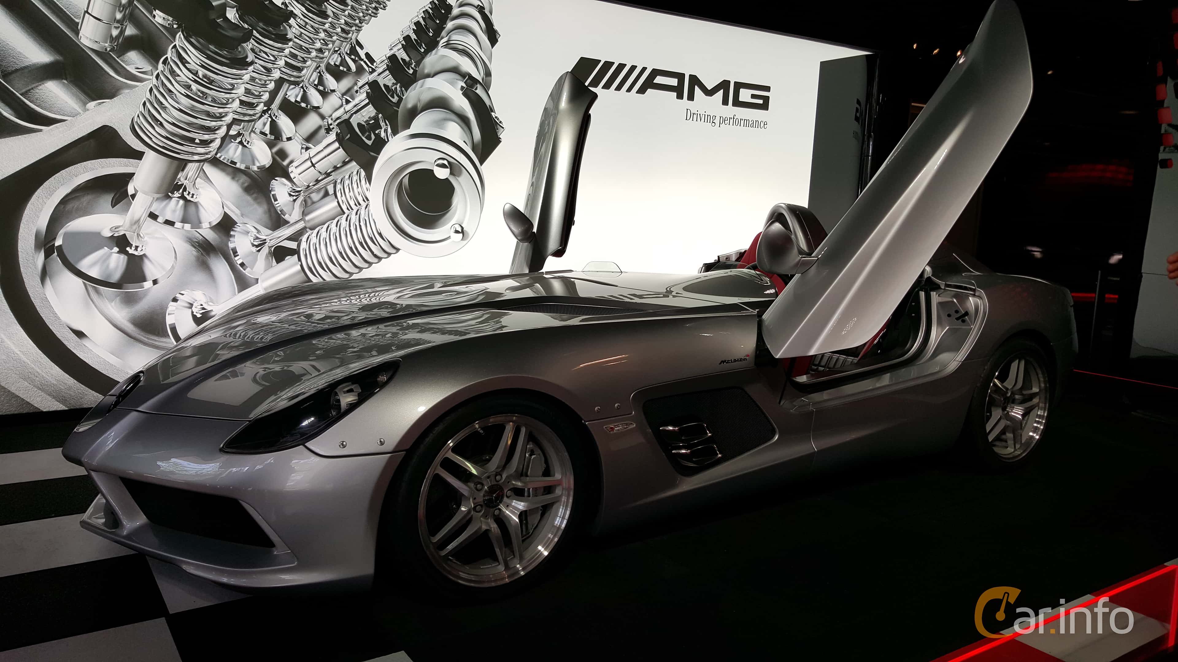 Mercedes-Benz SLR Stirling Moss 199