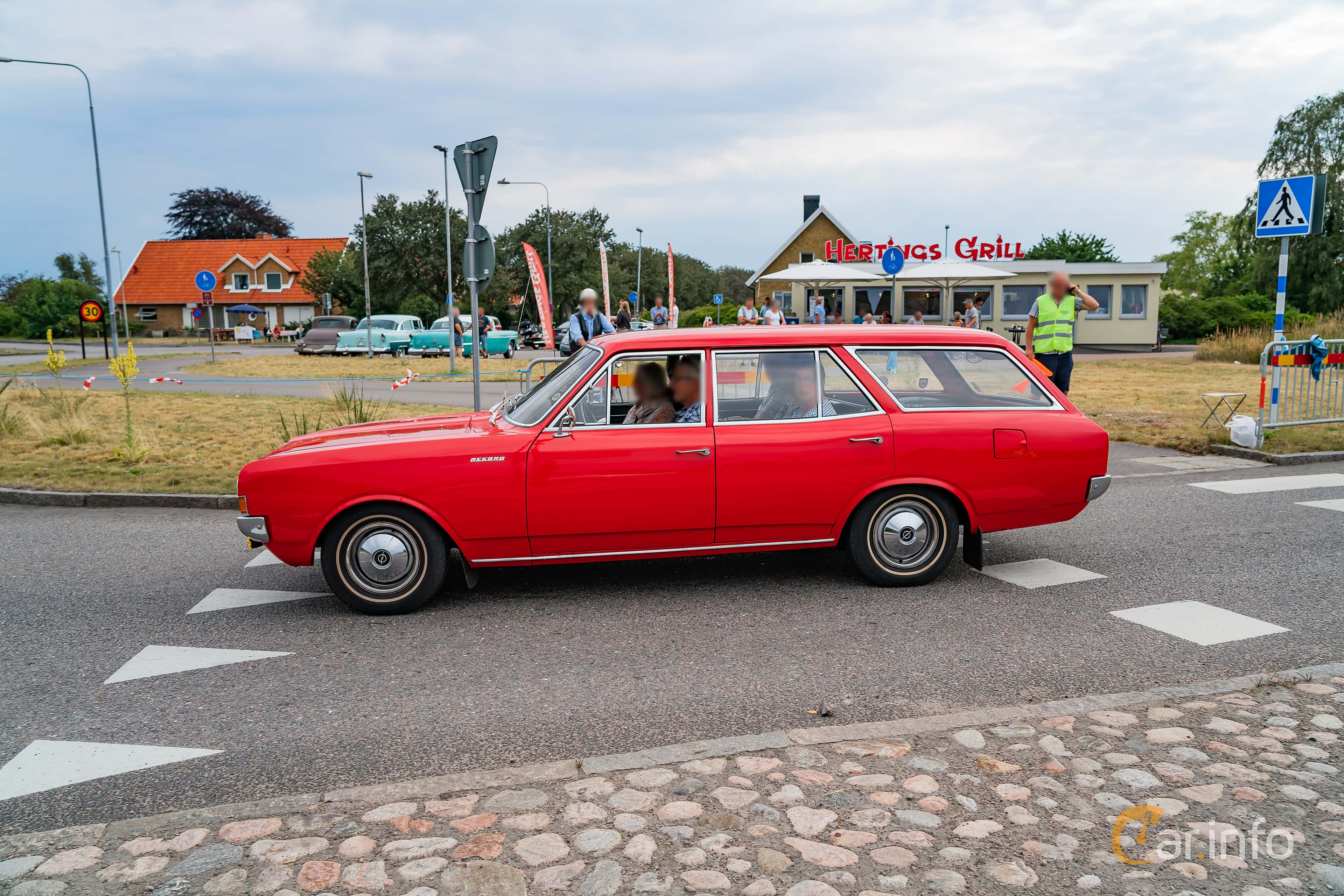 Opel Rekord 5-door Caravan 2.2 95hp, 1967
