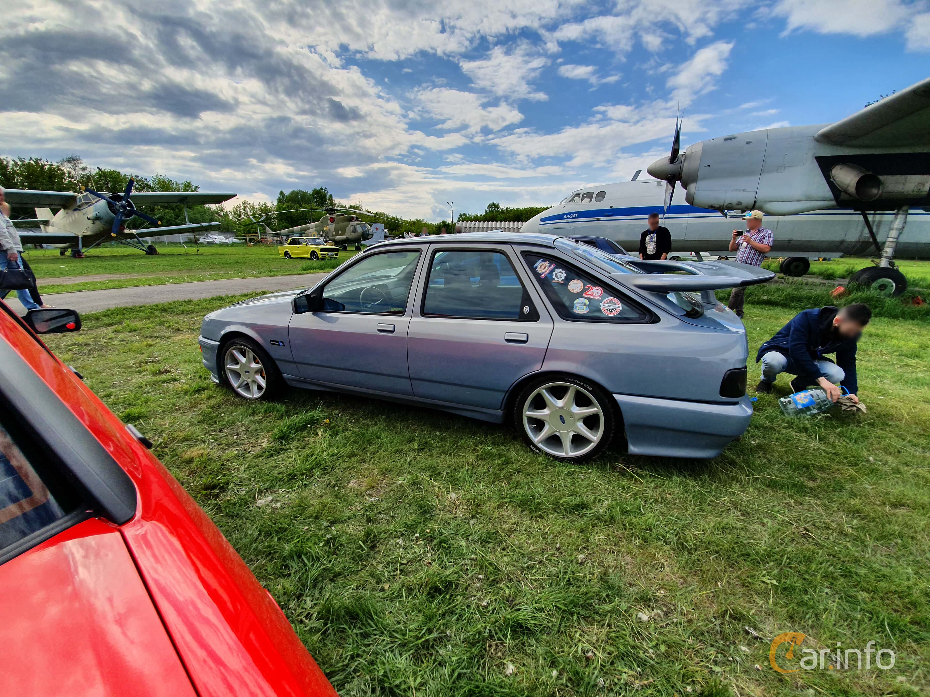 Ford Sierra 5-door 2.3 V6 114hp, 1983