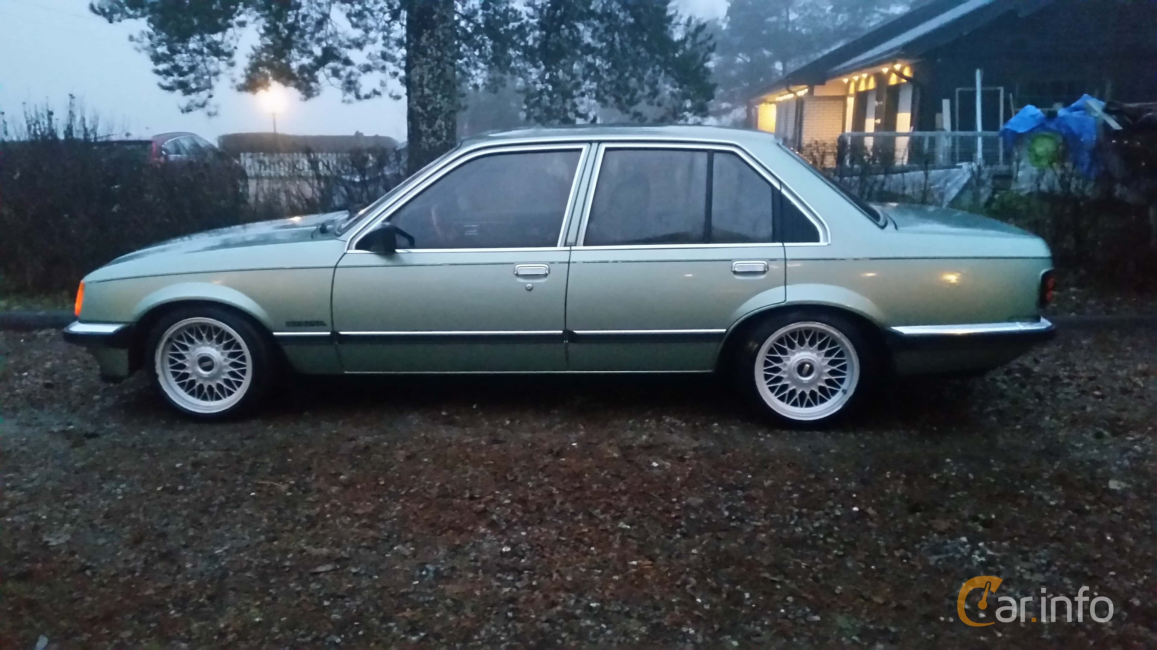 Opel Rekord 2.0 E 110hp, 1982