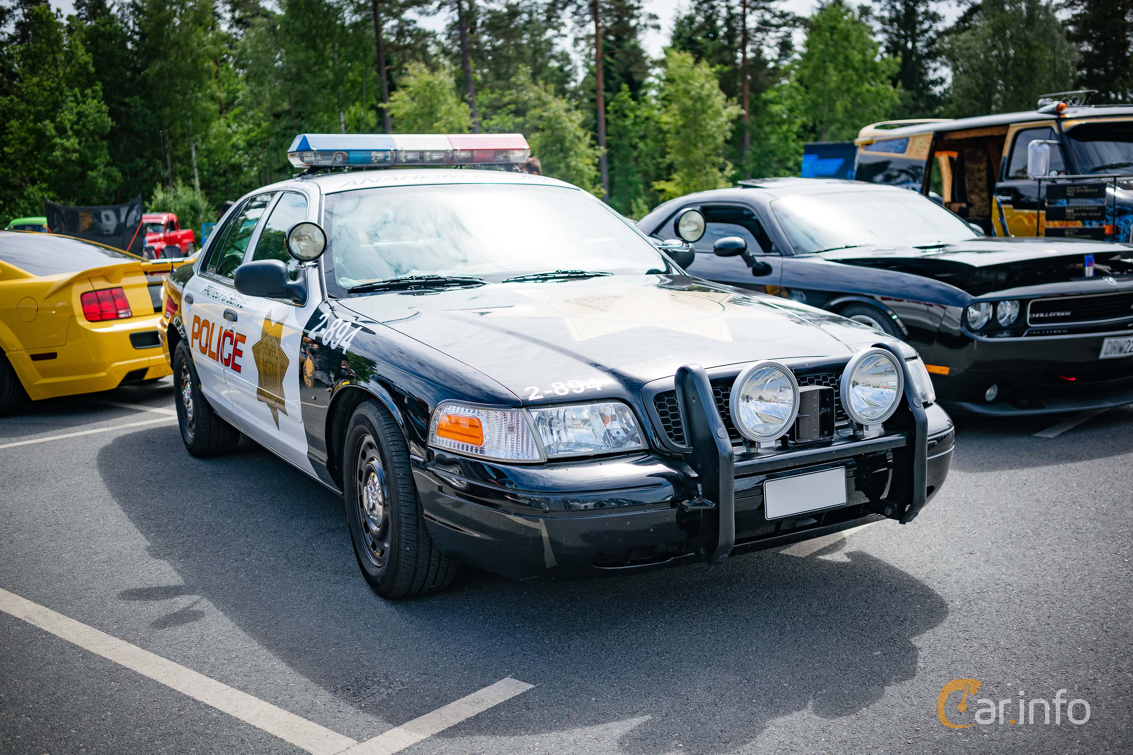 Ford Crown Victoria Police Interceptor 4.6 V8 Automatic, 254hp, 2005