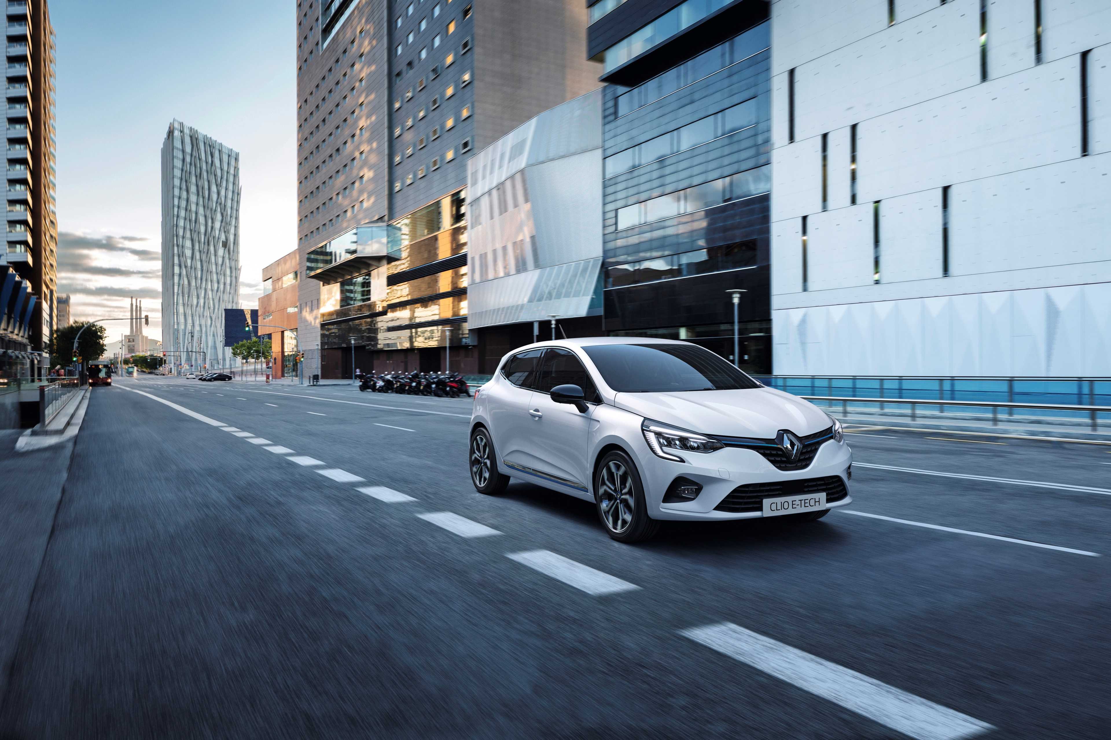 Renault Clio E-TECH  MultiMode Manual, 140hp, 2020
