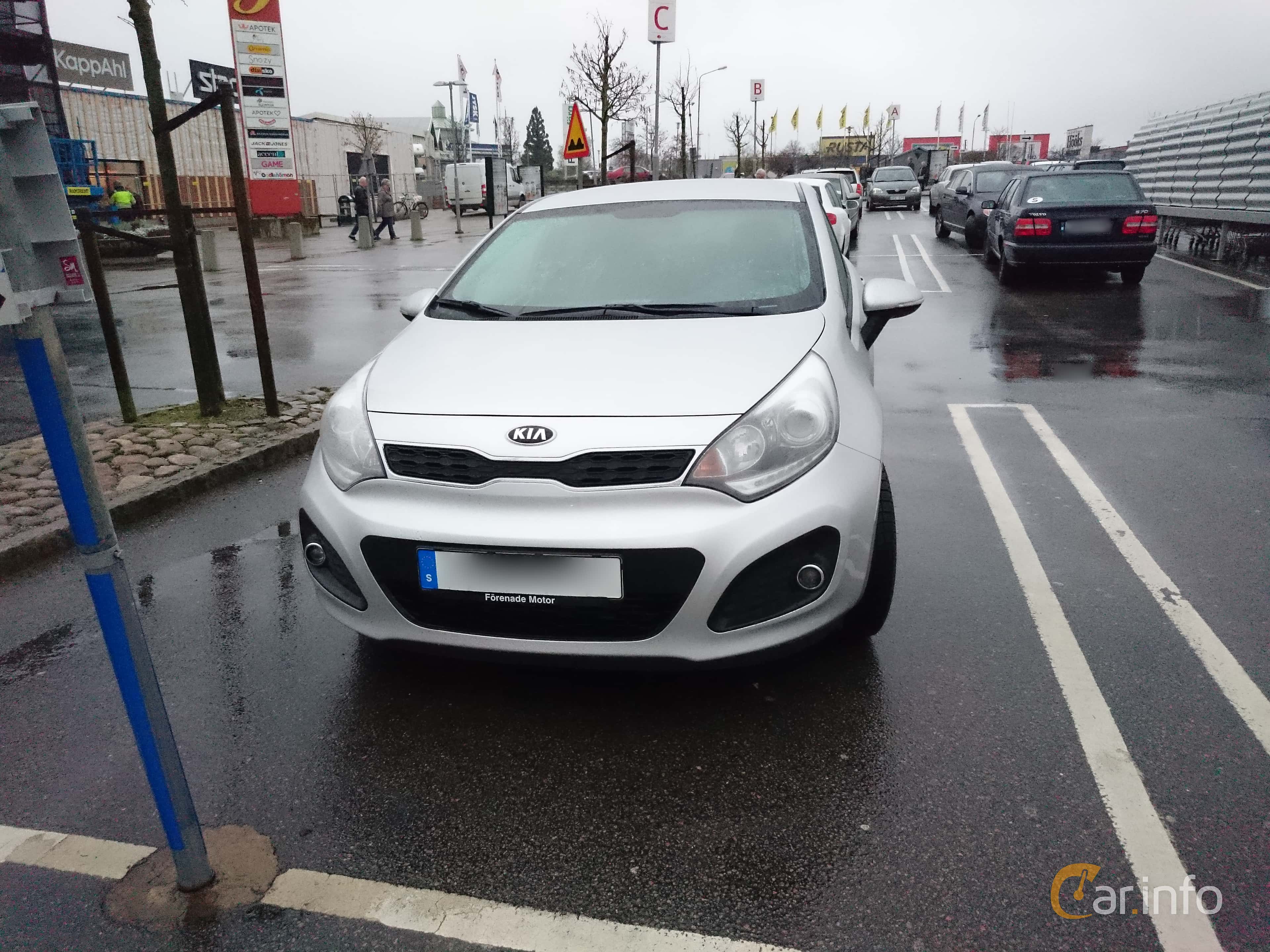 Kia Rio 5-door 1.4 CVVT Automatic, 109hp, 2014