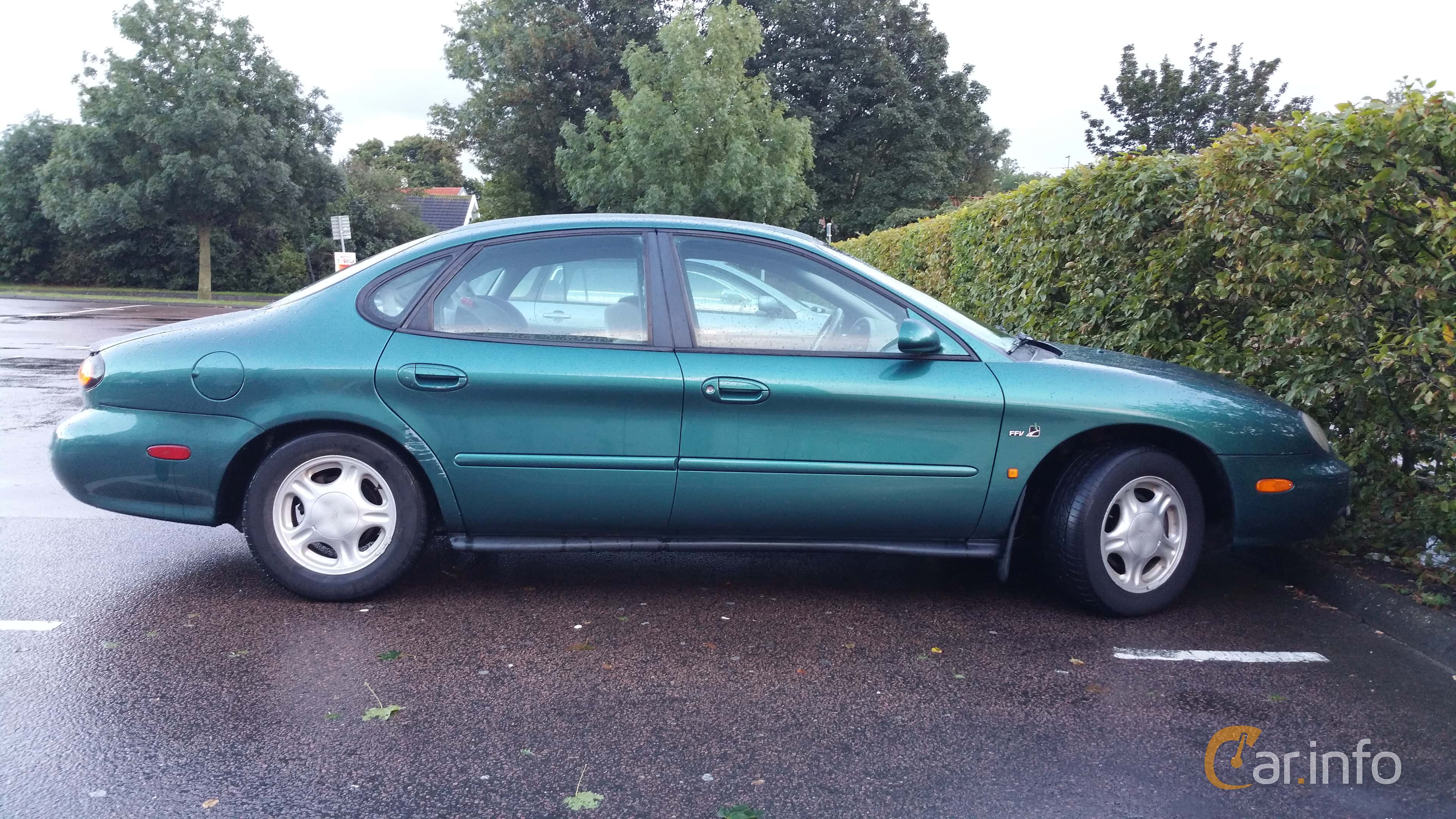 Ford Taurus 3.0 V6 Automatic, 147hp, 1998