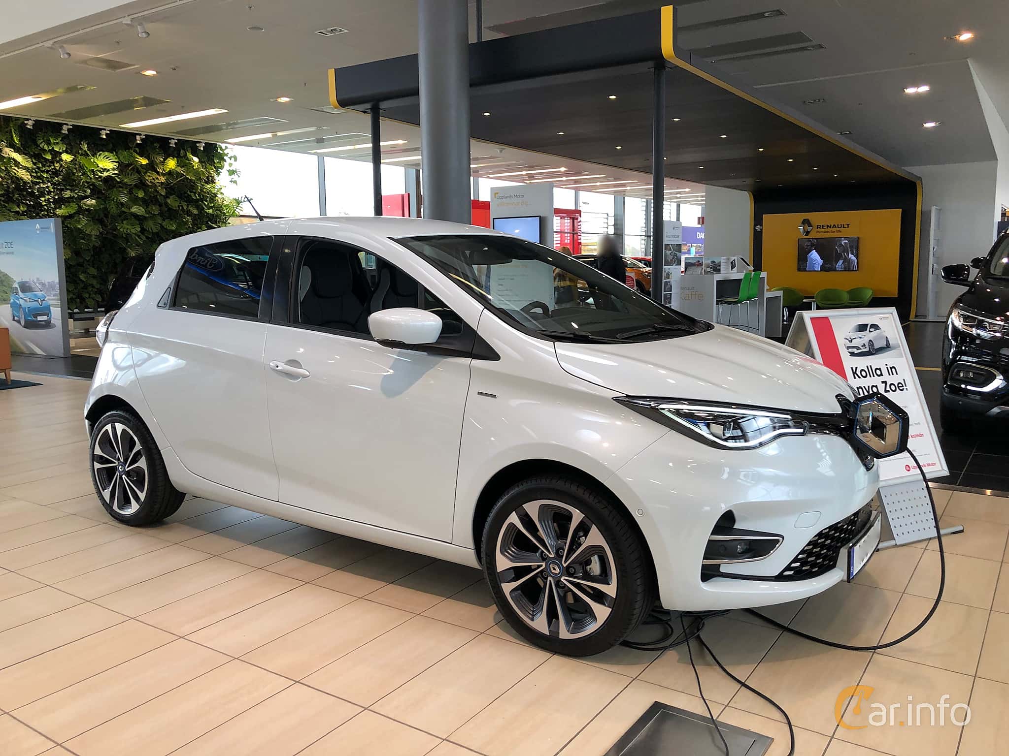 Renault ZOE R135 52 kWh Single Speed, 136hp, 2020