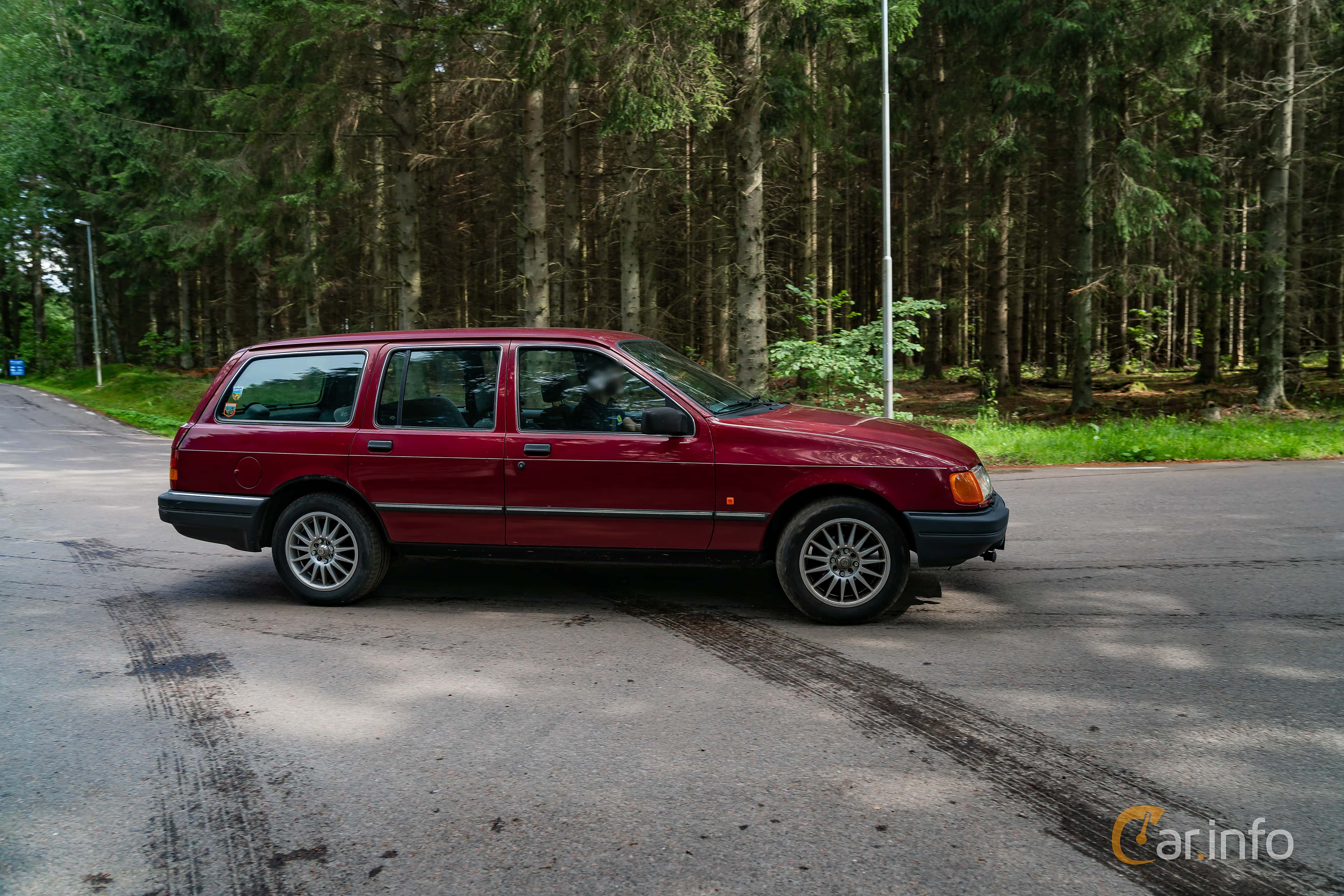 Ford Sierra Estate generation MK II 2.0