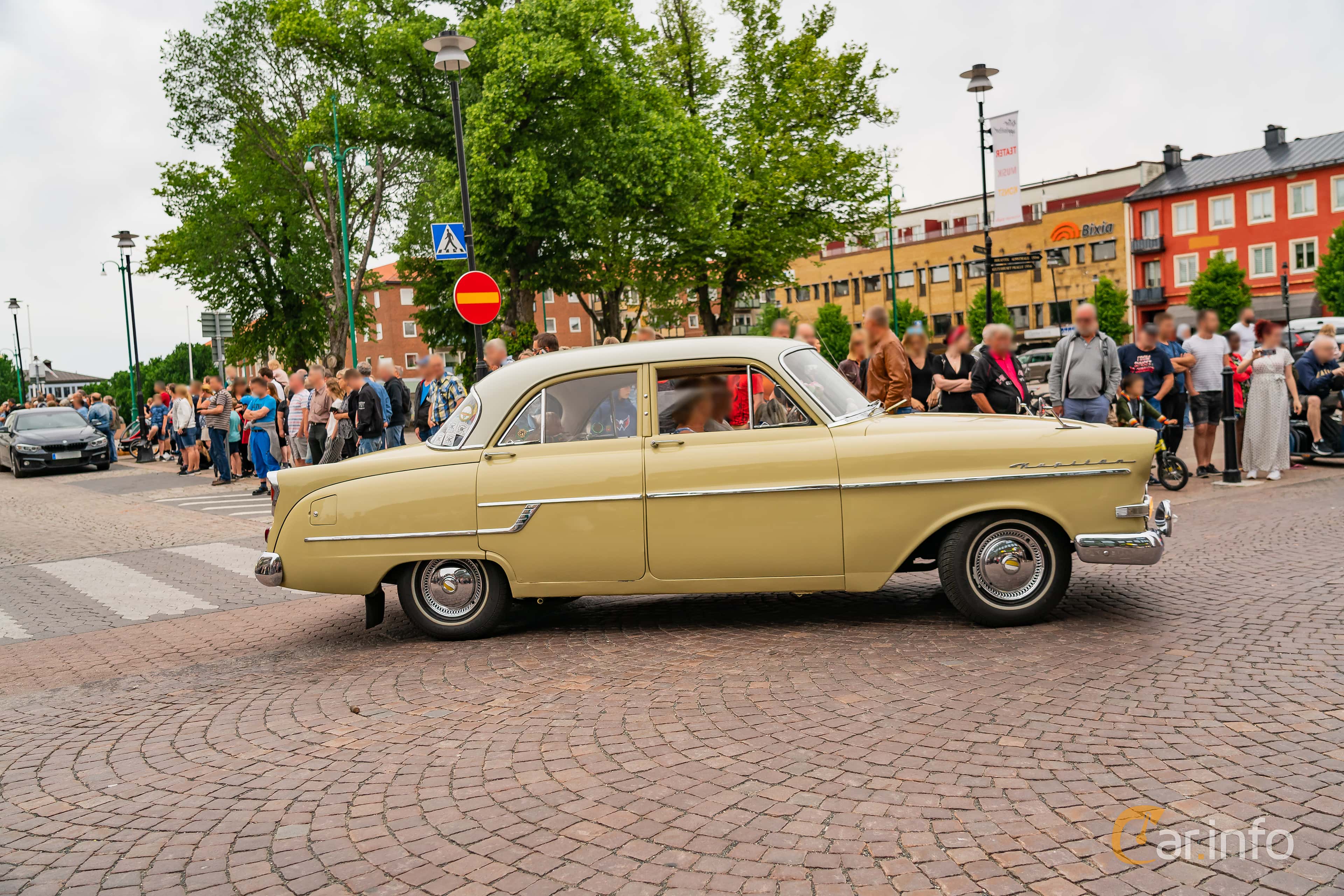 Opel Kapitän 4-door Sedan 2.5 Manual, 75hp, 1957