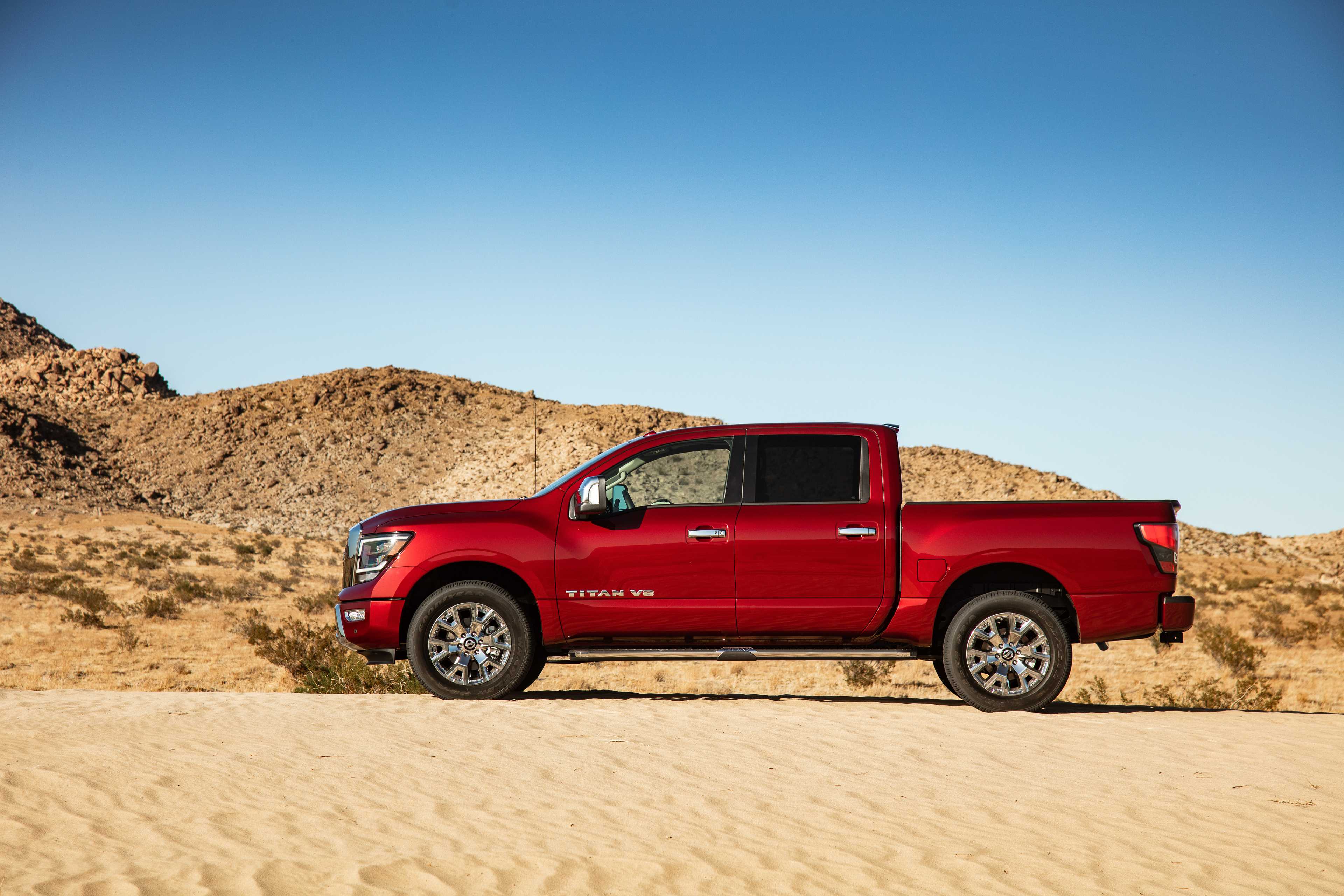 Nissan Titan 5.6 V8 4WD 2nd Generation Facelift
