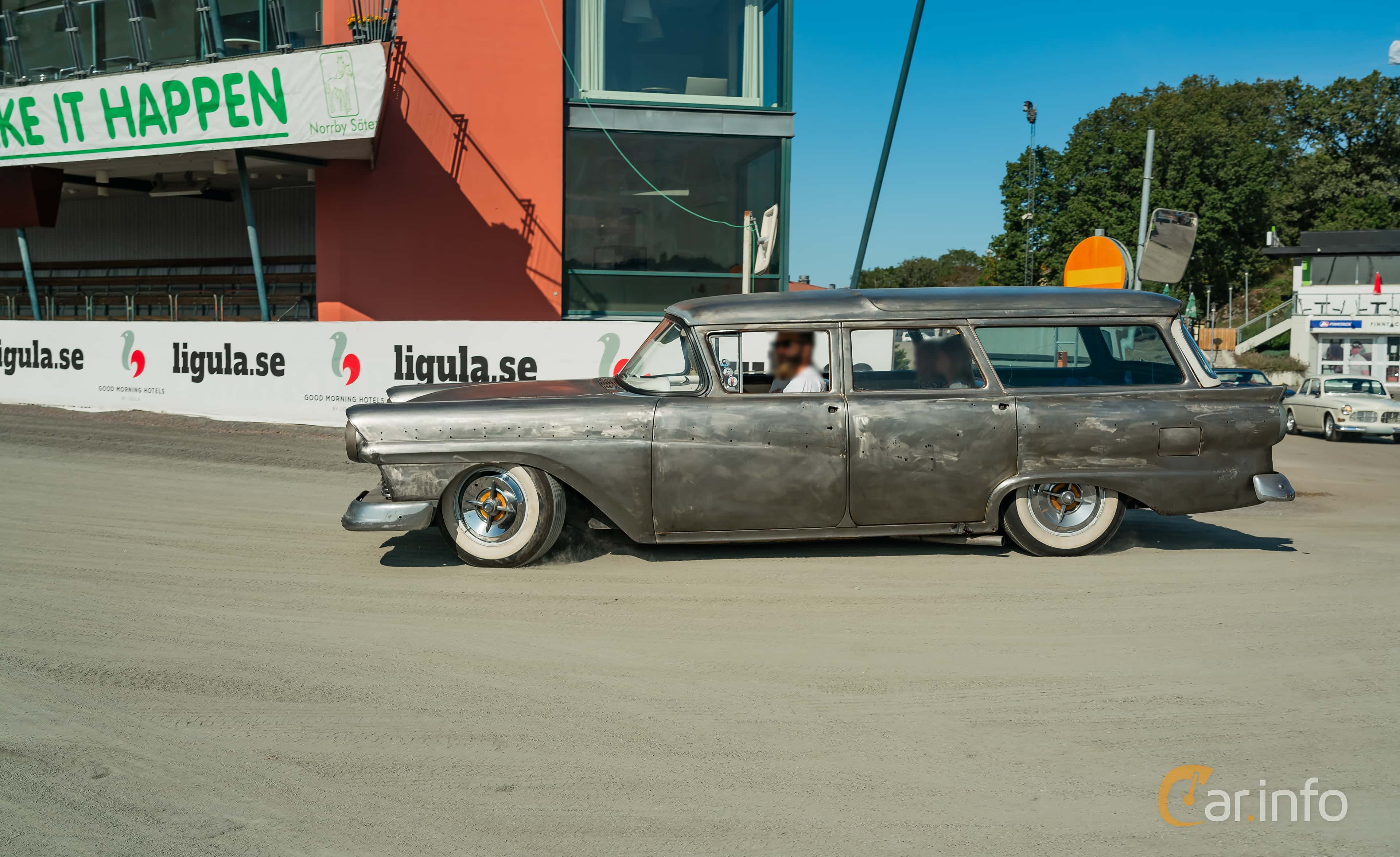 Ford Custom Ranchero 4.5 V8 Automatic, 193hp, 1957