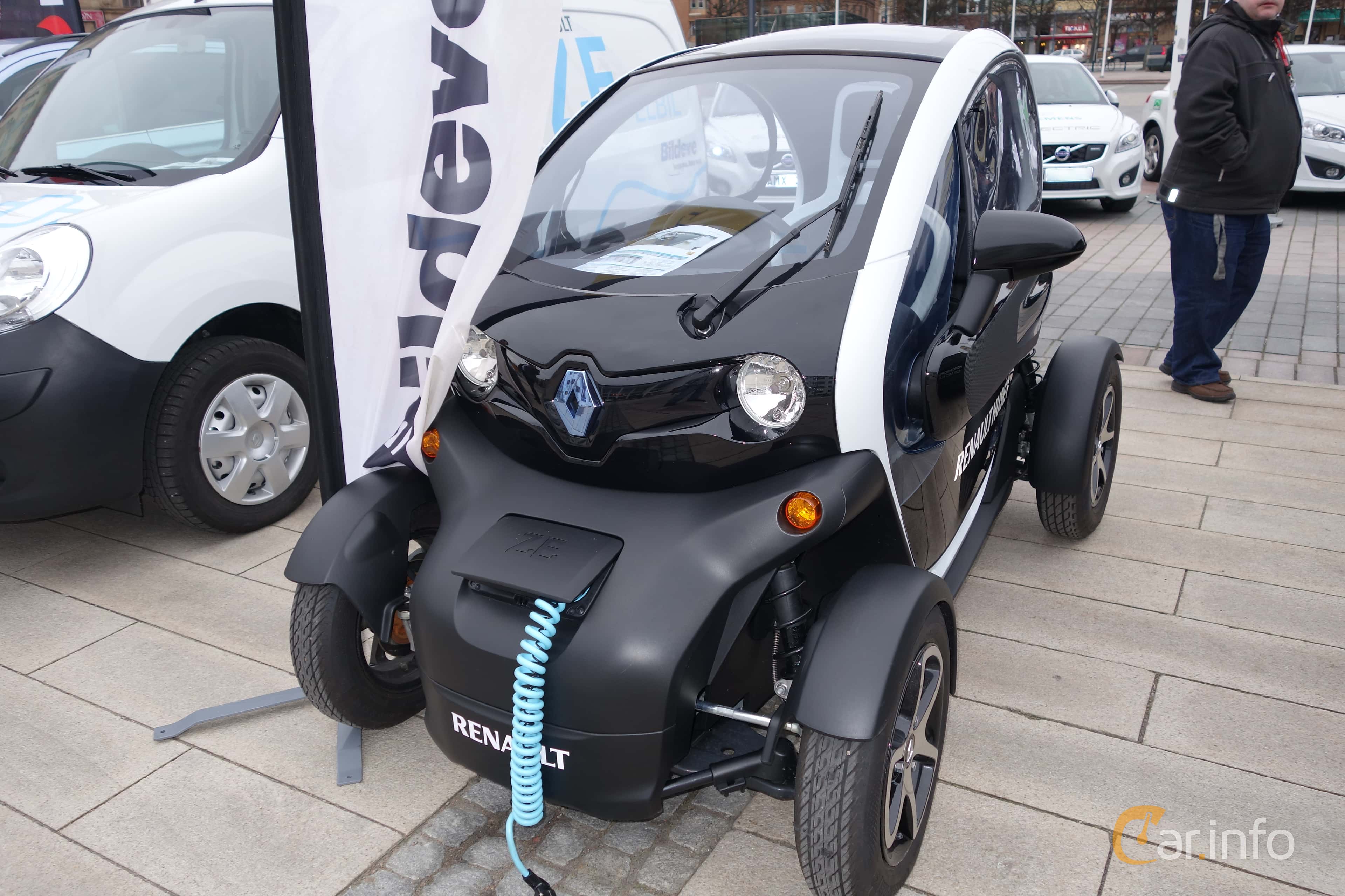Renault Twizy Urban 80 7 kWh Single Speed, 18hp, 2013