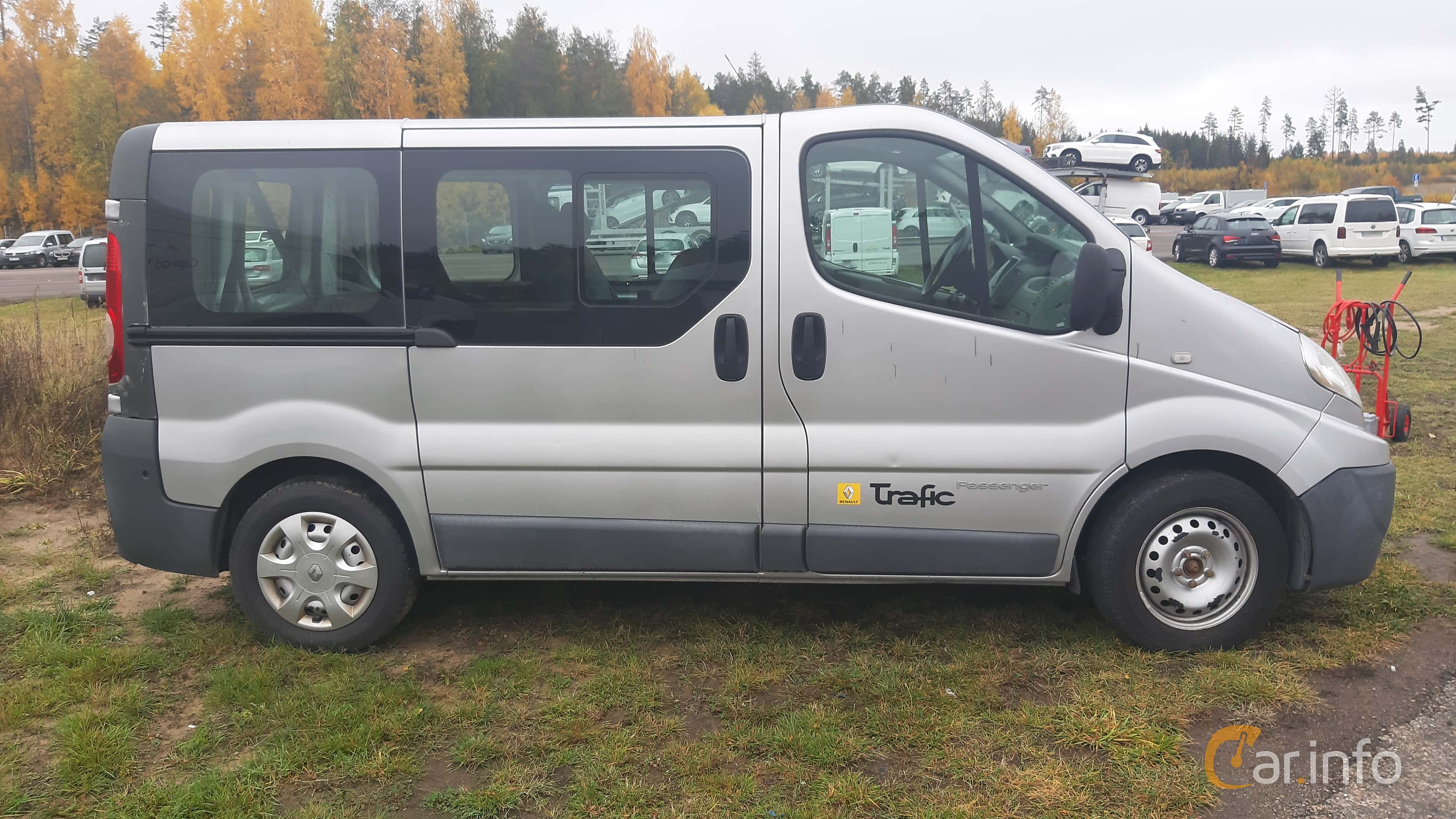 Renault Trafic Minibus 2.5 dCi 146hp, 2006