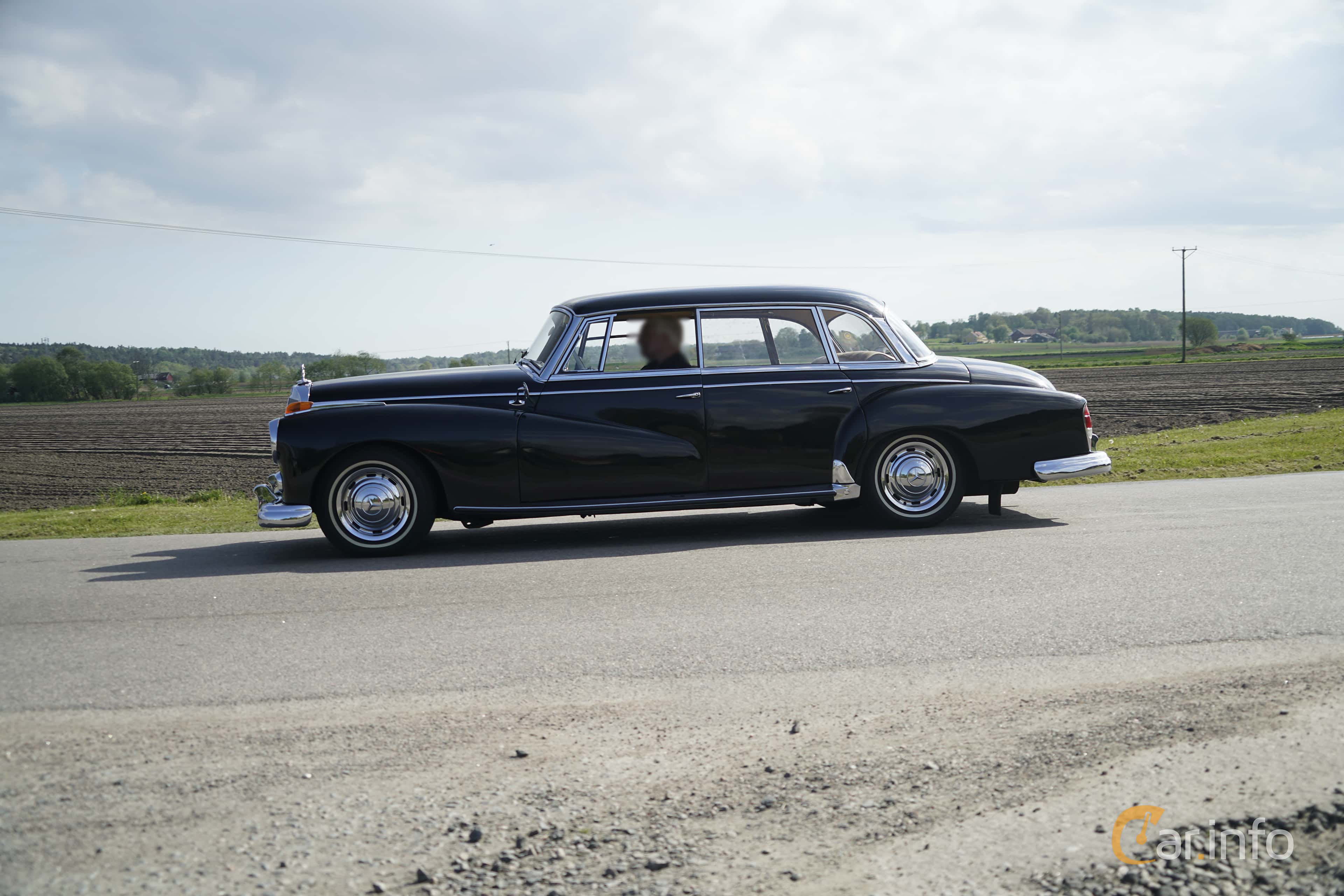 Mercedes-Benz 300 d Lang W189