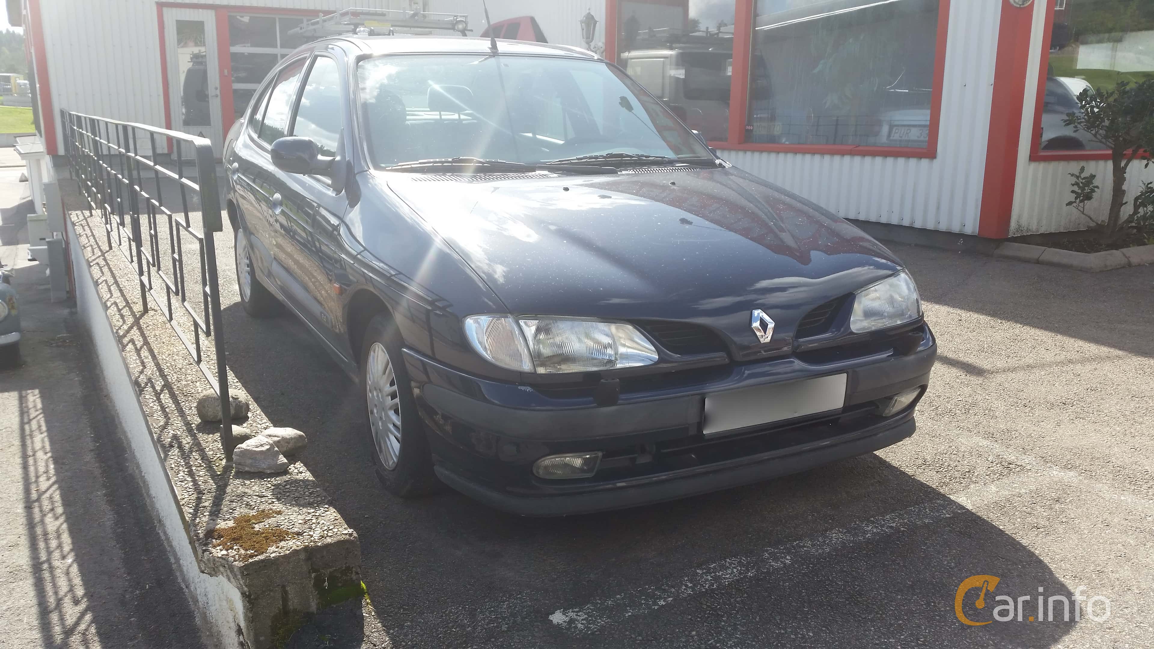 Renault Mégane 2.0 I (Typ BA)