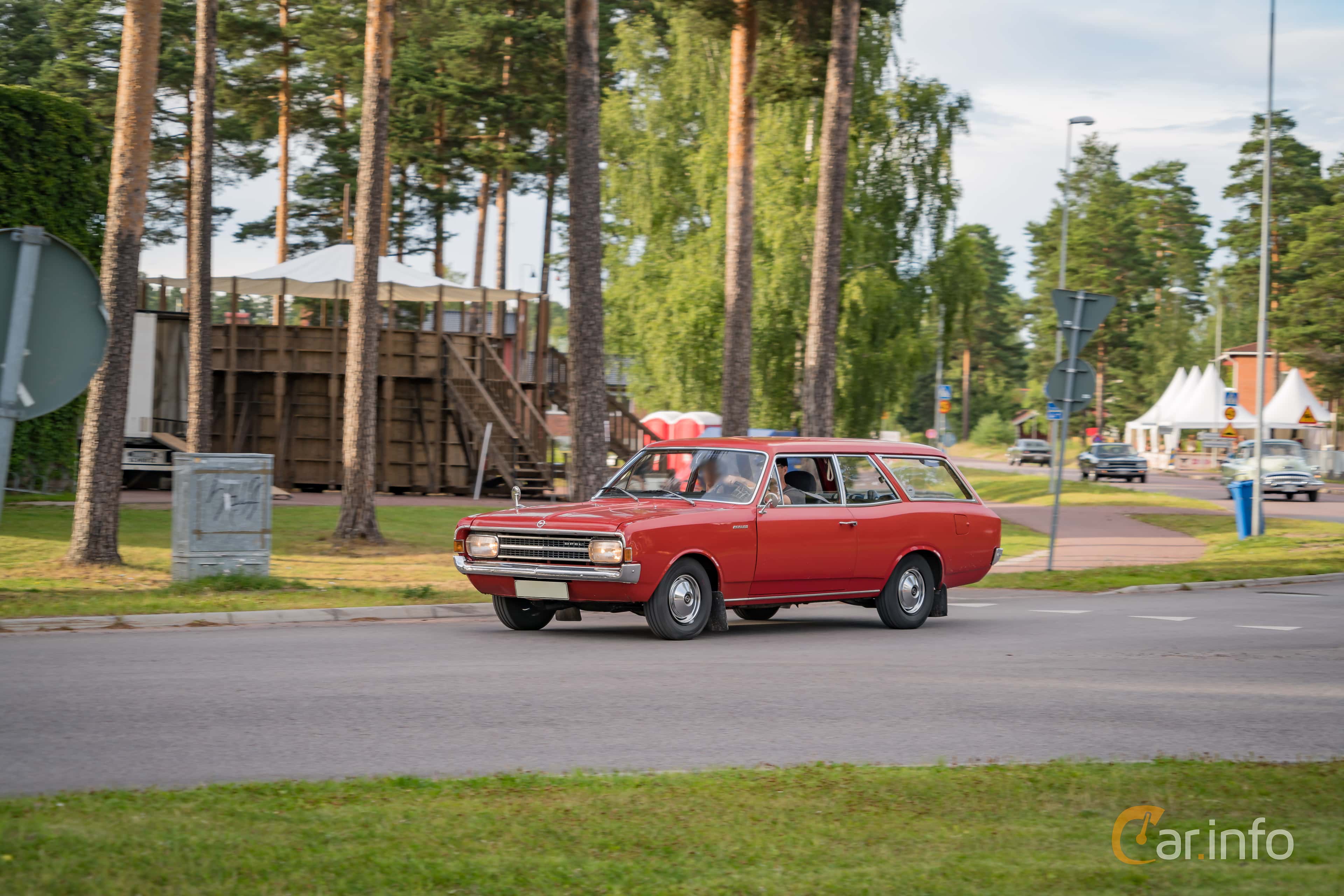 Opel Rekord 3-door Caravan 1.7 S Manual, 75hp, 1967