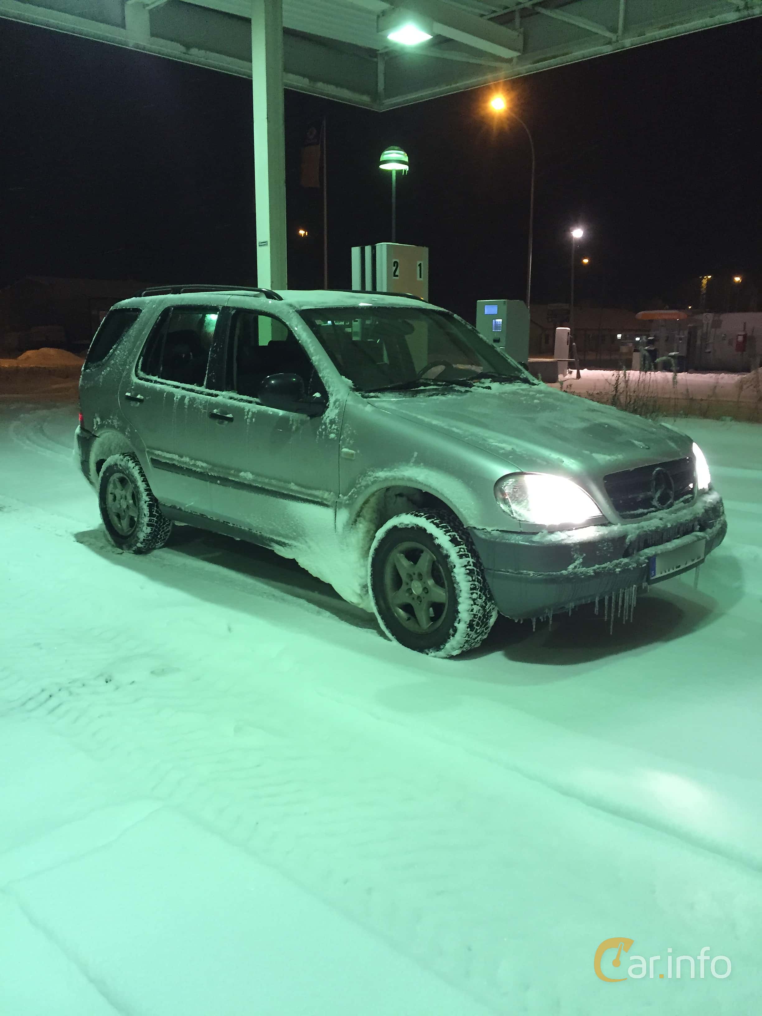 Mercedes-Benz ML 320  Automatic, 218hp, 1997