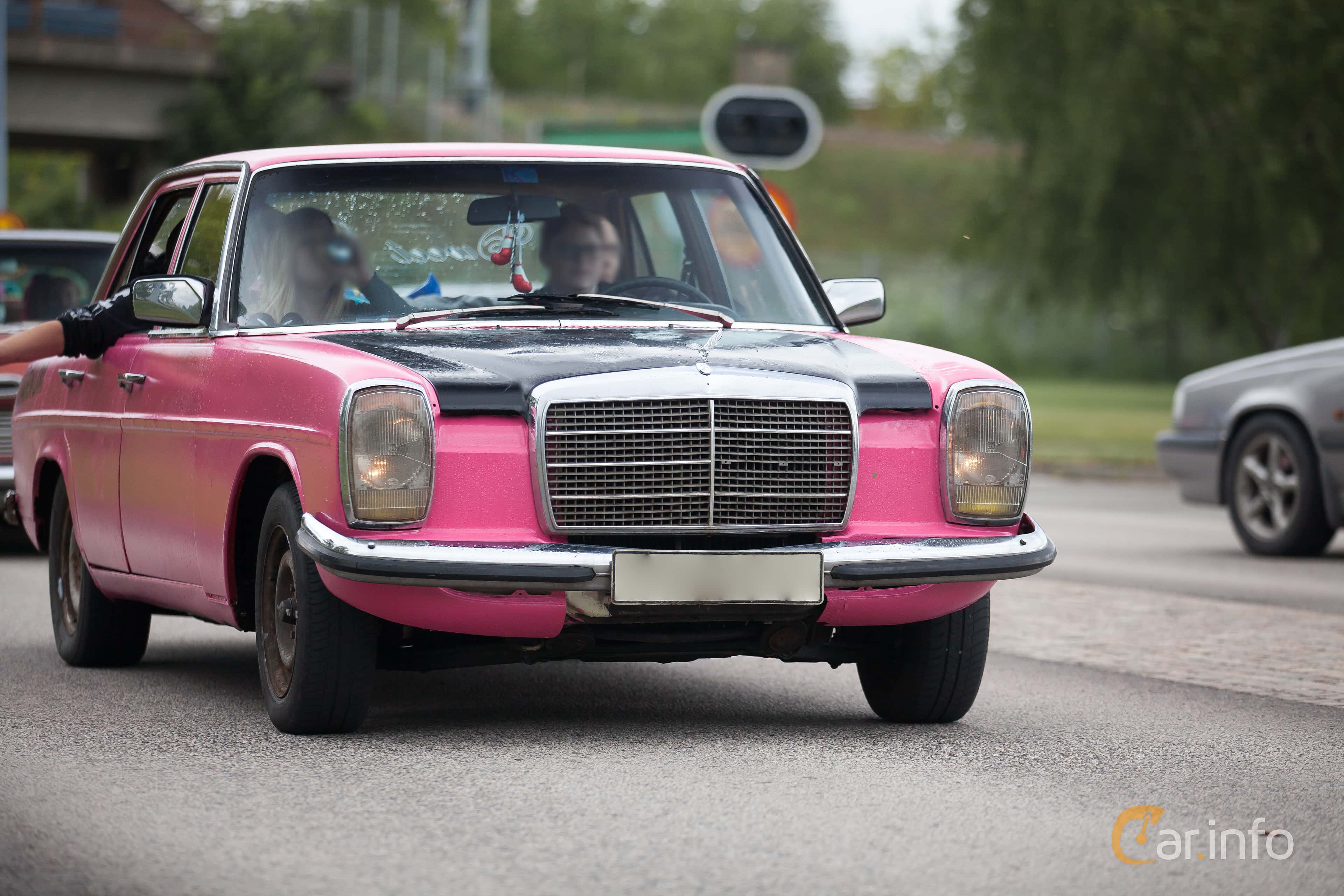 Mercedes-Benz 240 D 3.0  80hp, 1974