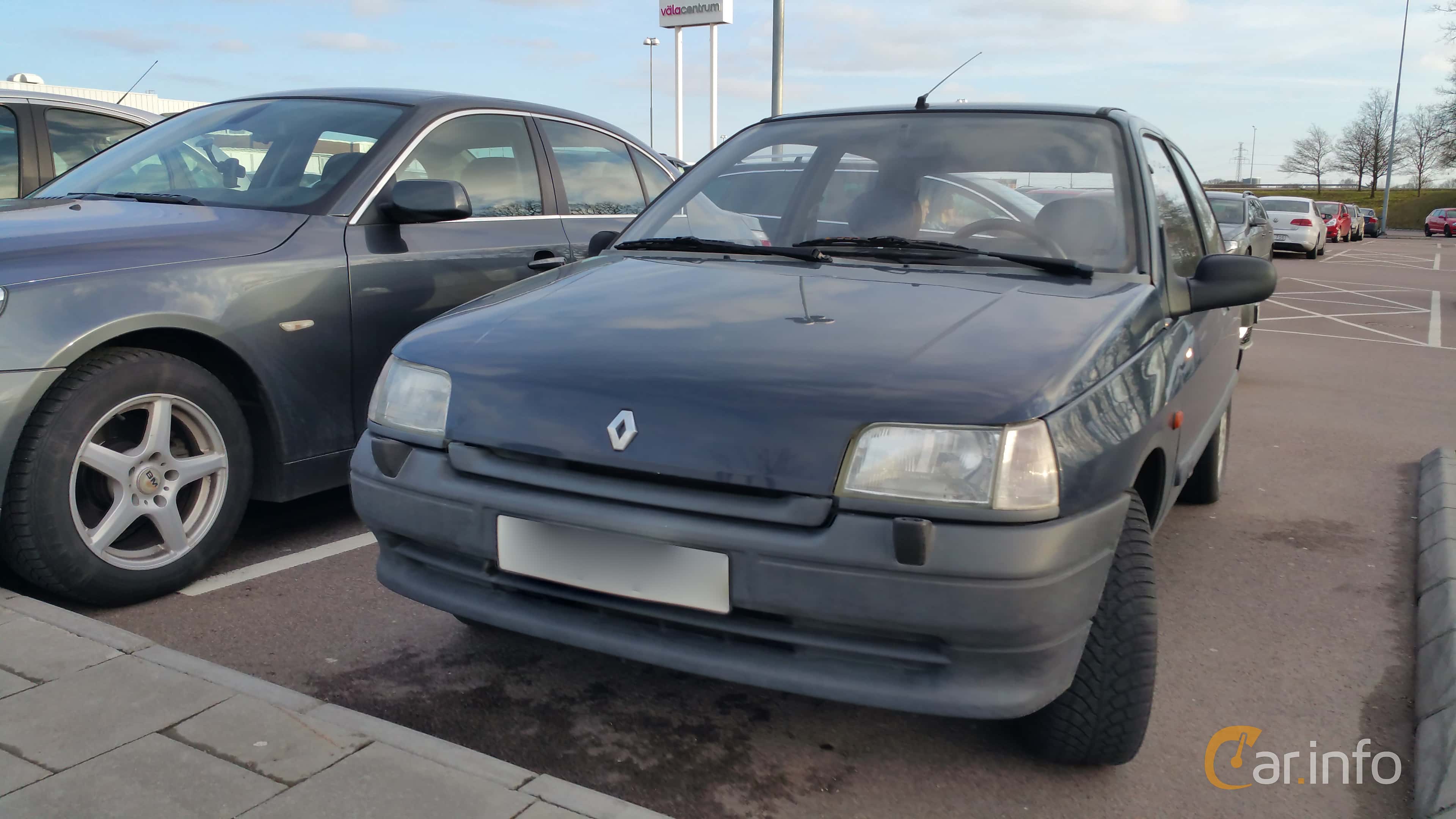 Renault Clio 3-door Hatchback 1.4 Automatic, 80hp, 1996