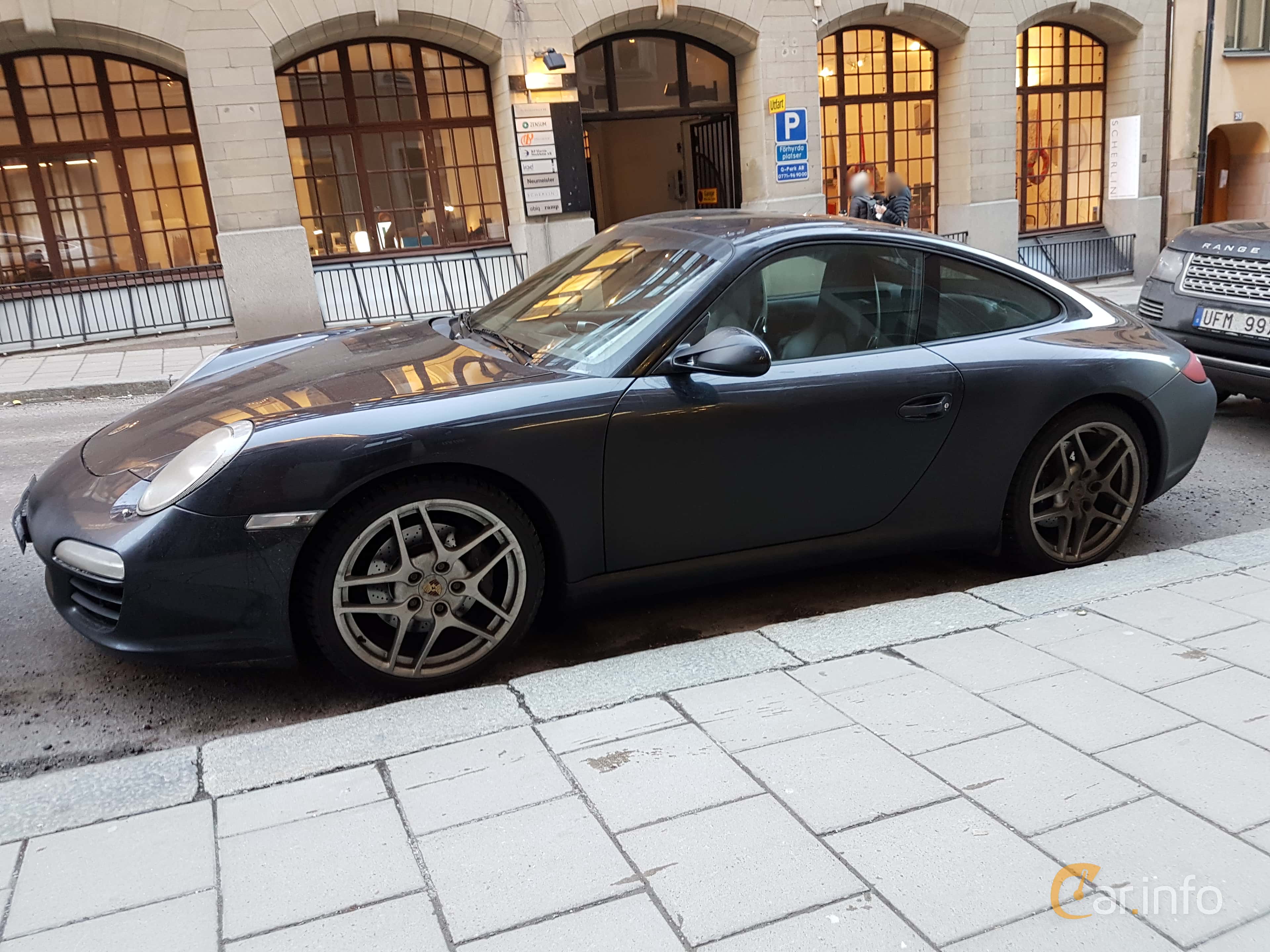Porsche 911 Carrera  345hp, 2011