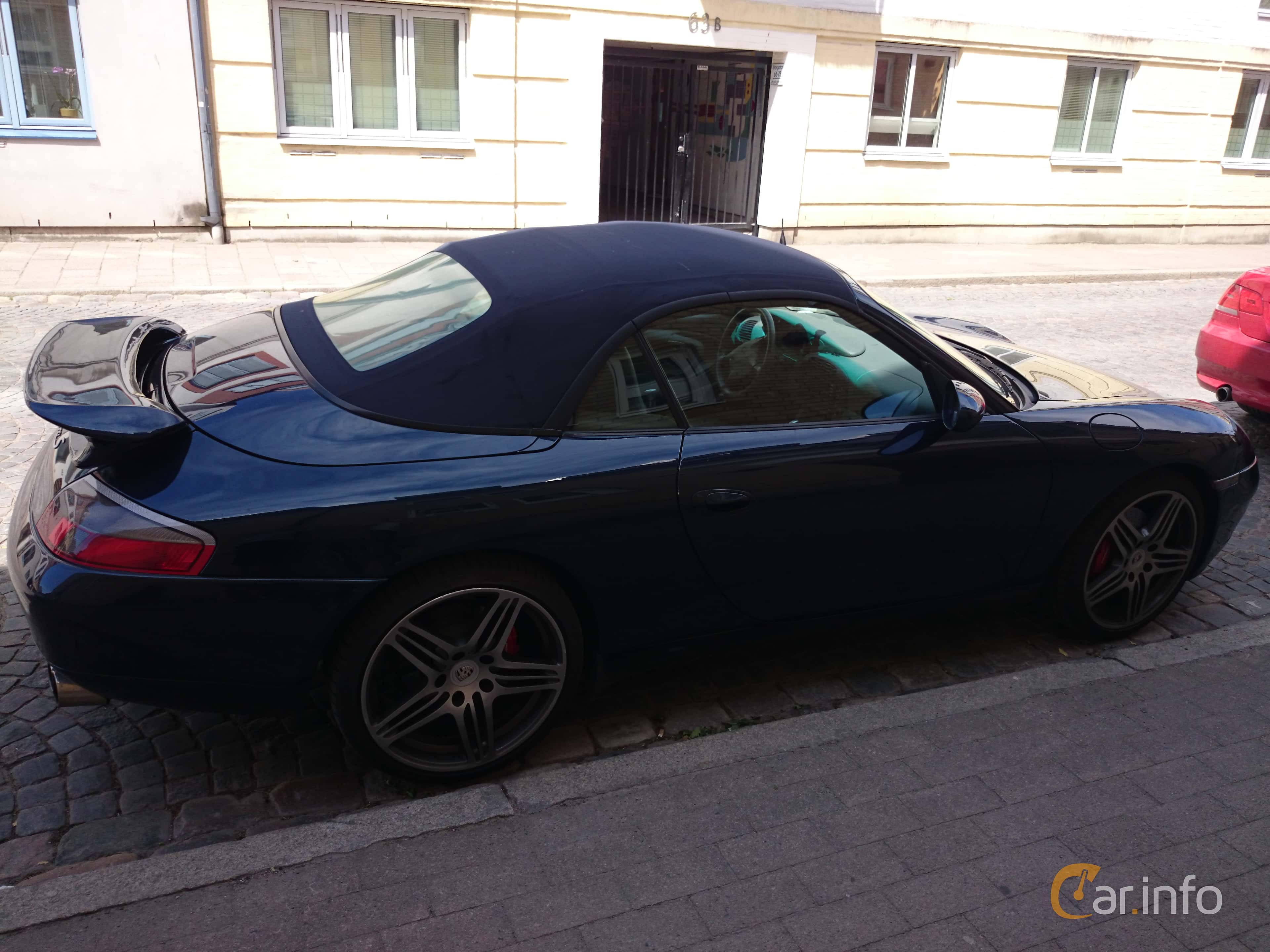 Porsche 911 Carrera Cabriolet  300hp, 1998