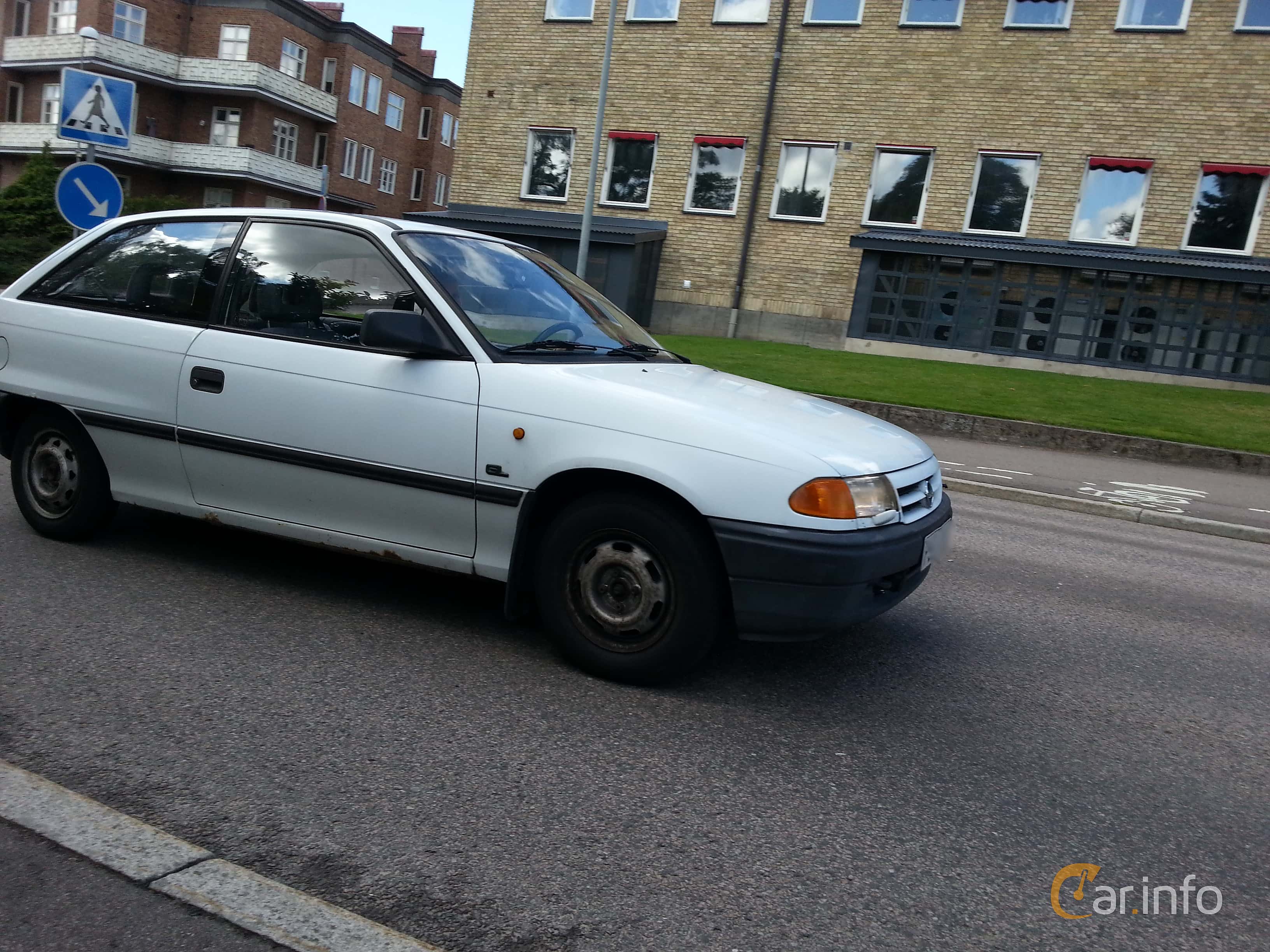 Opel Astra 3-door 1.4 Manual, 82hp, 1992