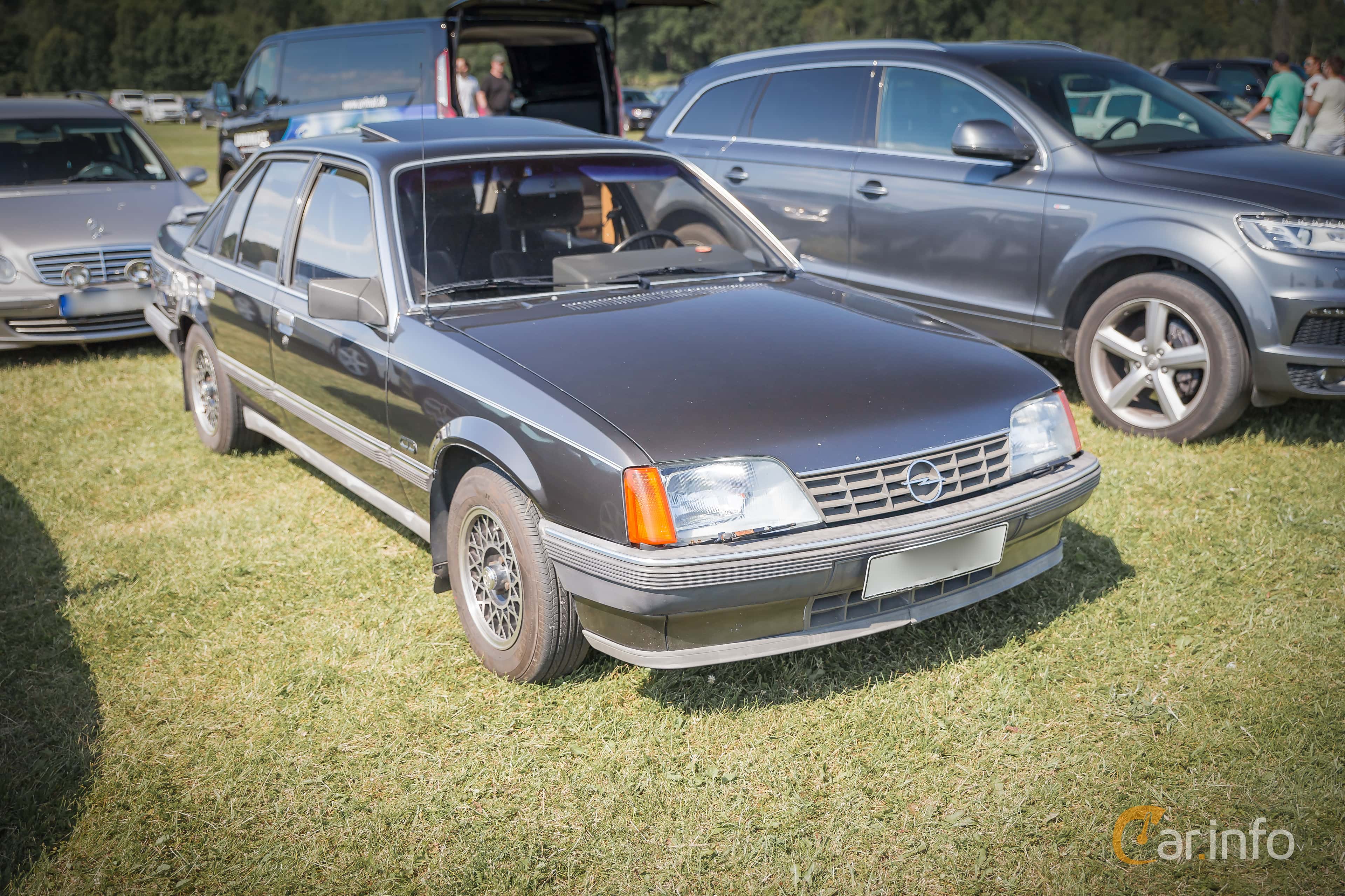 Opel Rekord 4-door 2.0 E Manual, 110hp, 1984