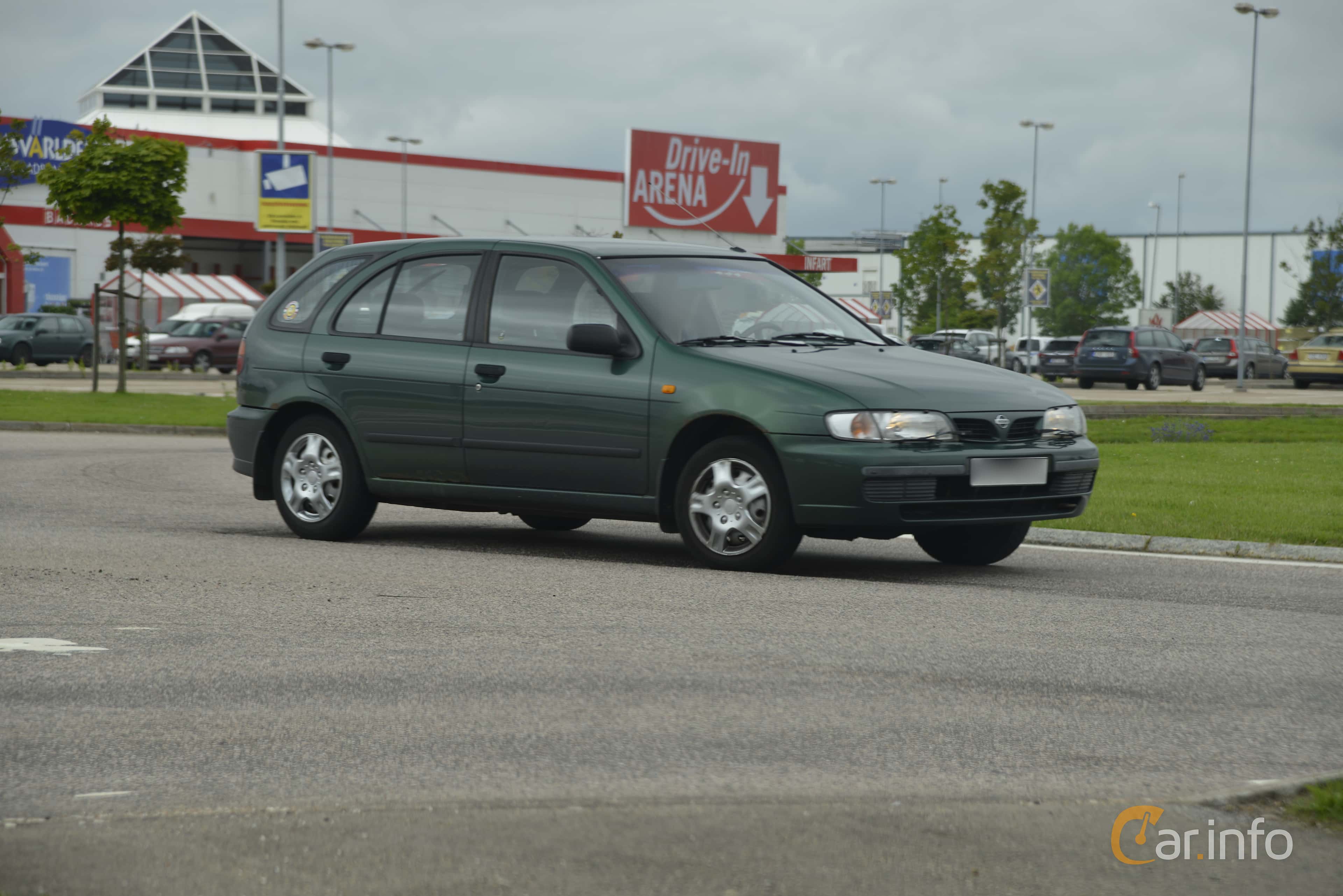 Nissan Almera 5-door 1.6 99hp, 1998