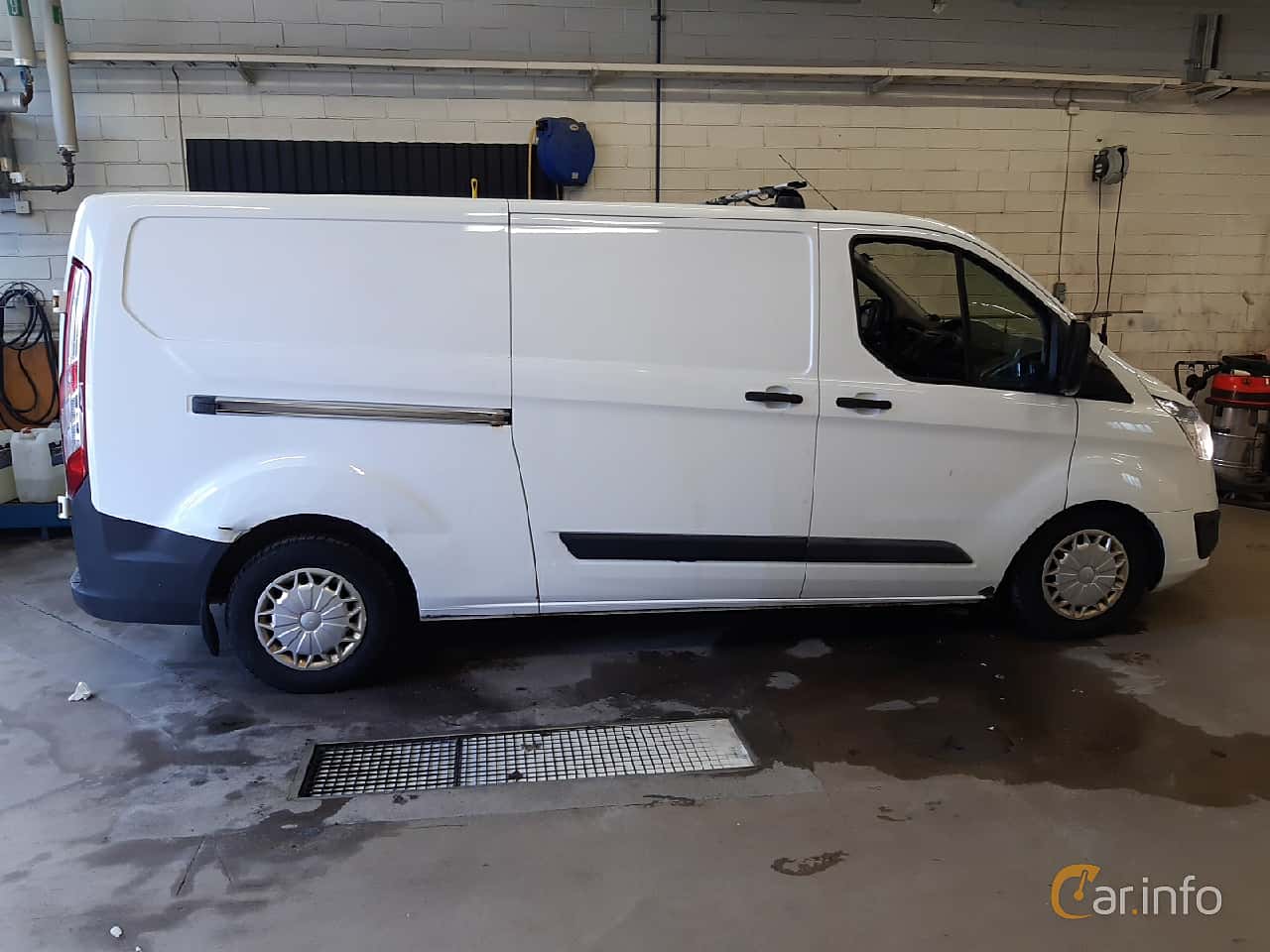 Ford Transit Custom 2.2 TDCi Manual, 155hp, 2013