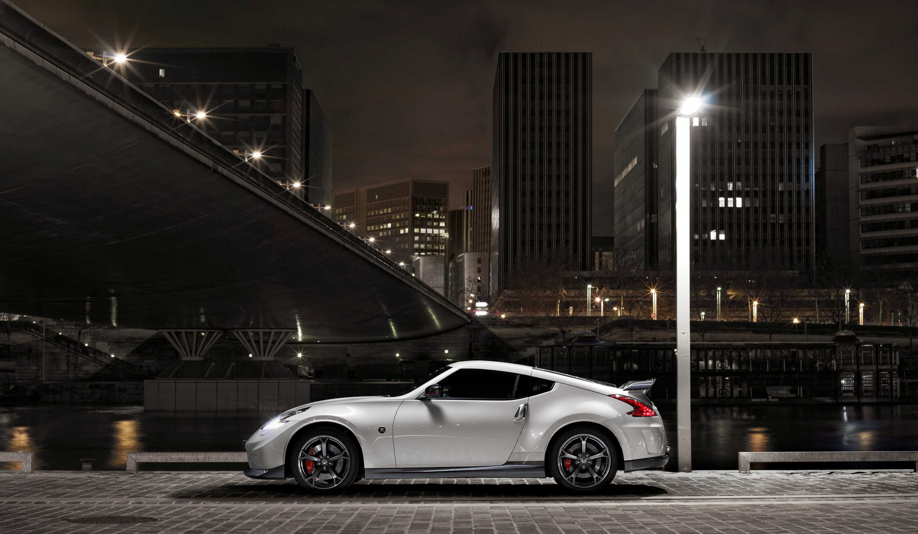 Nissan 370Z Nismo 3.7 V6 Manual, 344hp, 2013