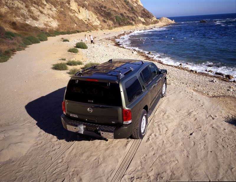 Nissan Armada 2004