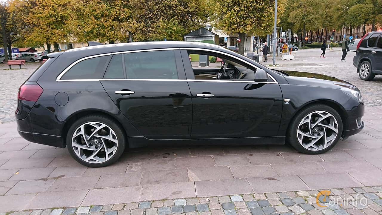 Opel Insignia Sports Tourer 2.0 CDTI 4x4 Manual, 170hp, 2017